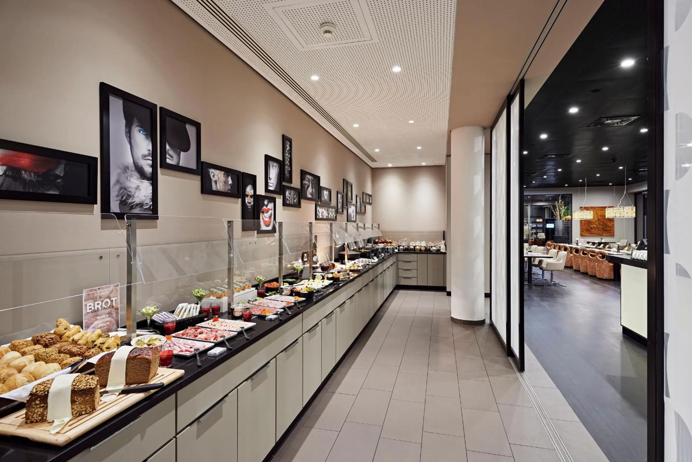 Breakfast in LEGERE HOTEL Bielefeld