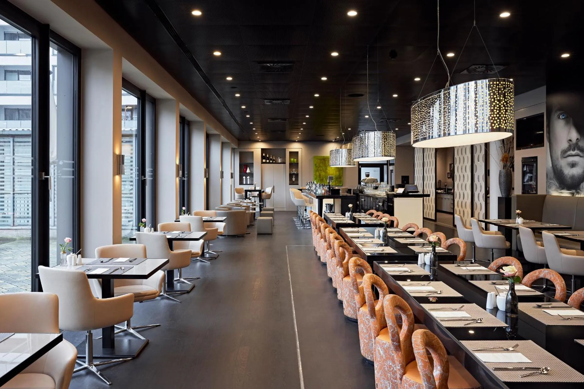 Restaurant/places to eat in LEGERE HOTEL Bielefeld
