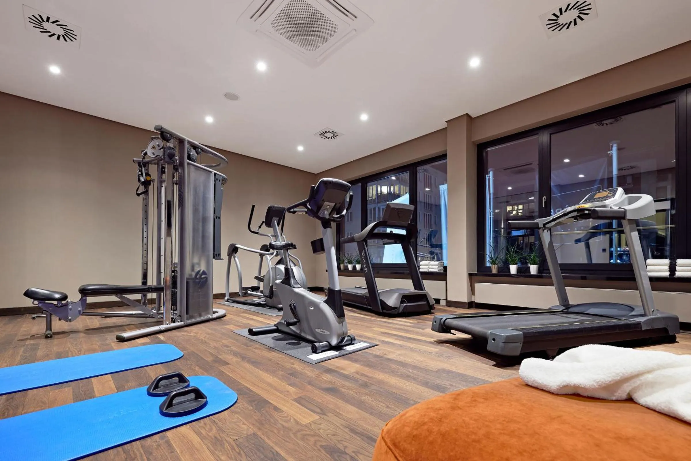 Fitness centre/facilities in LEGERE HOTEL Bielefeld