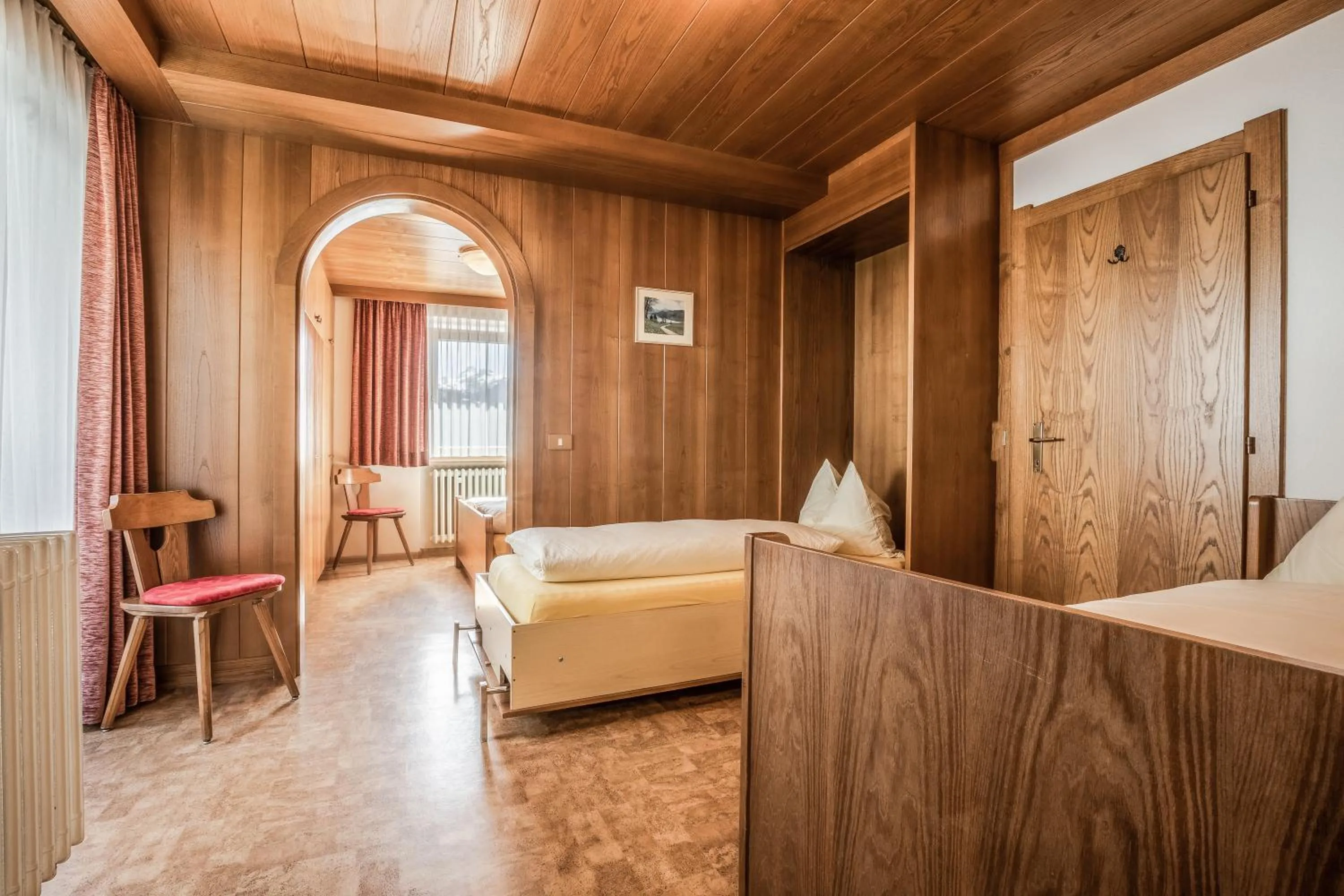 Photo of the whole room, Bed in Garni Baita