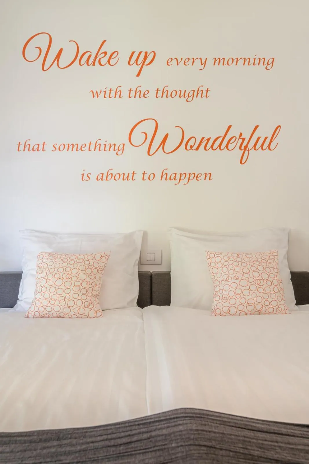 Decorative detail, Bed in B&B Molmento