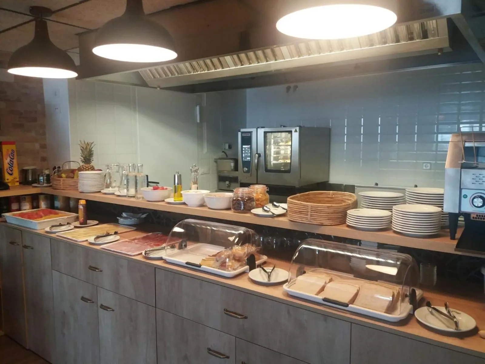 Restaurant/places to eat in Hotel Vela