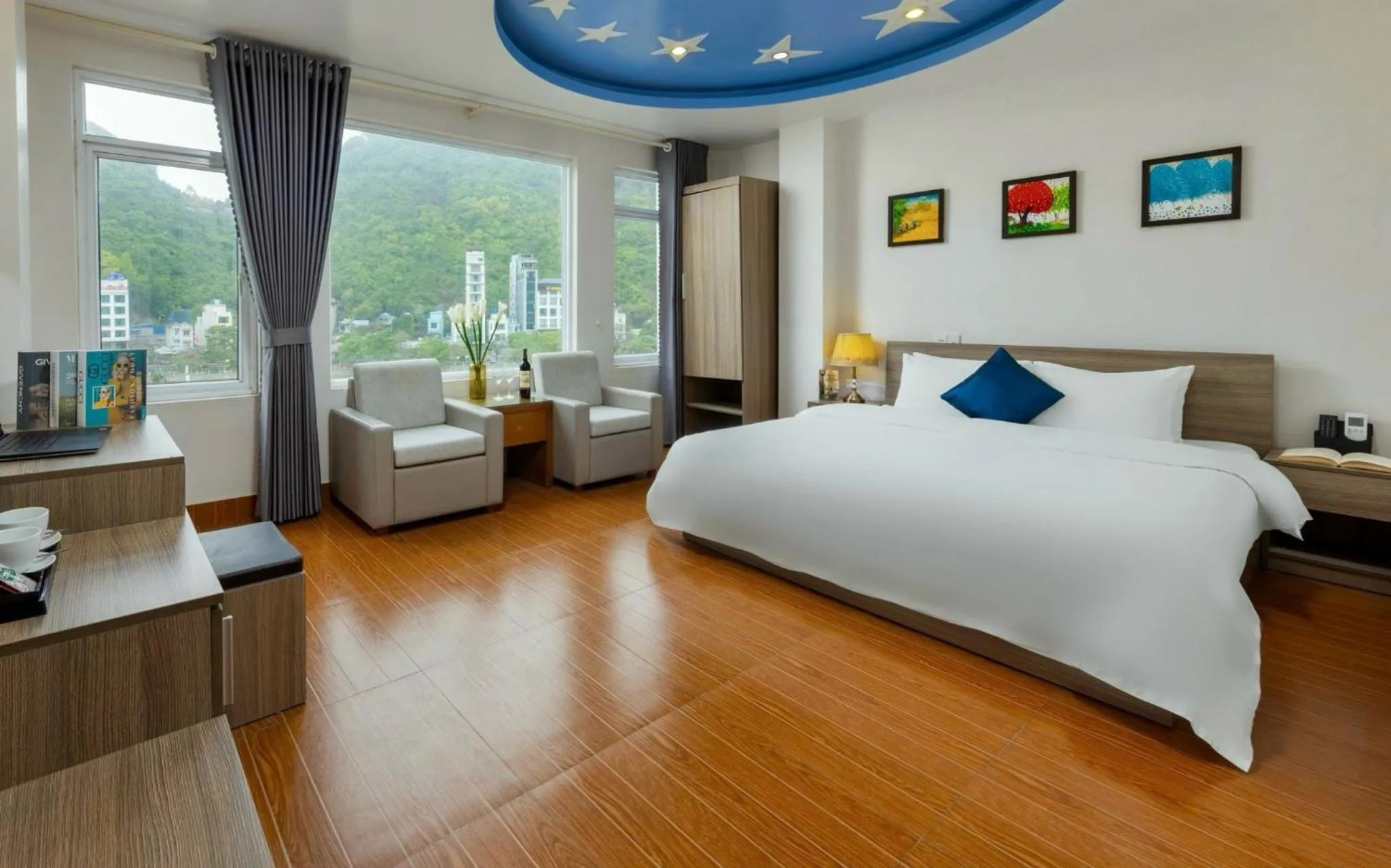 Bed in Catba Central Hotel 2