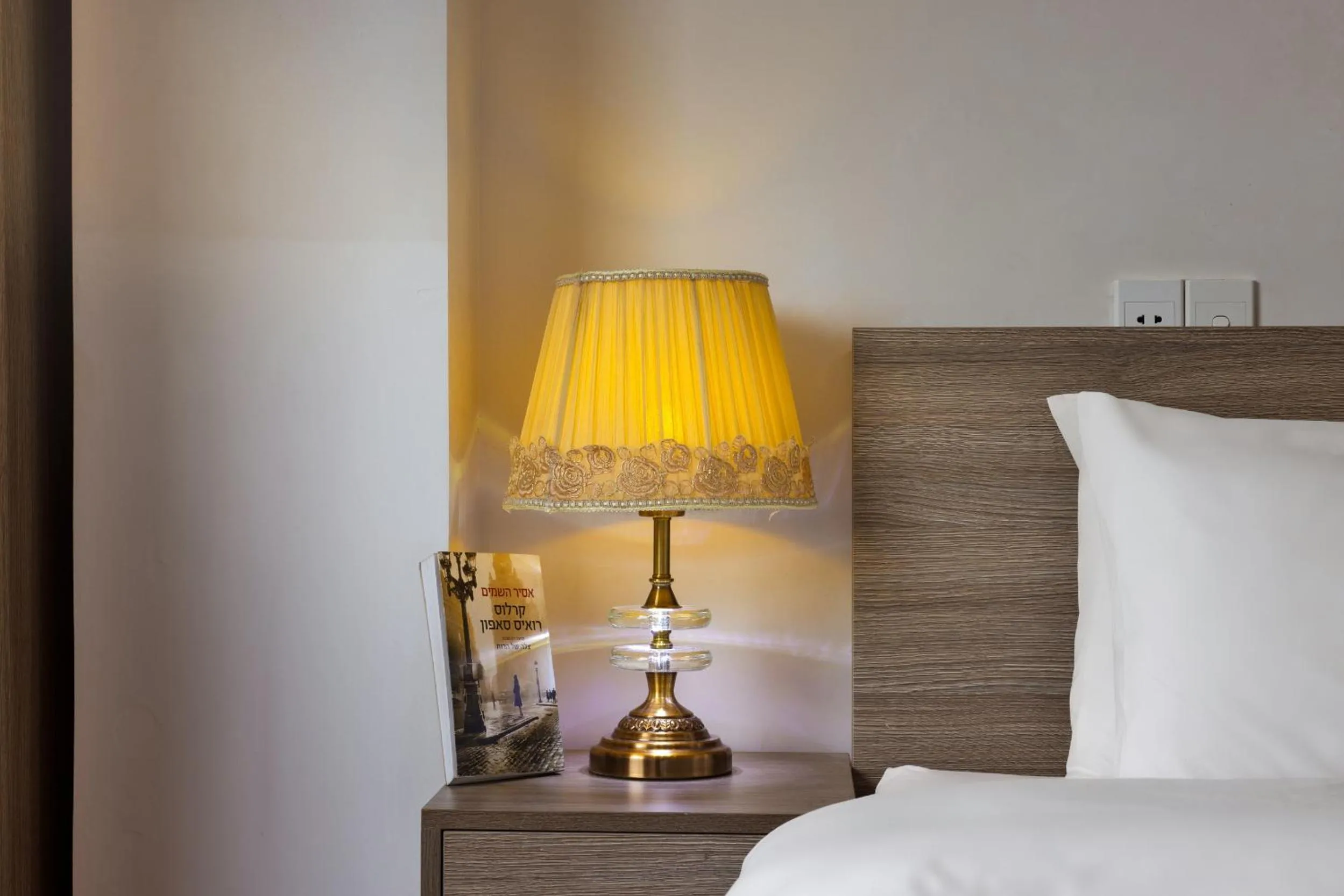 Bed in Catba Central Hotel 2
