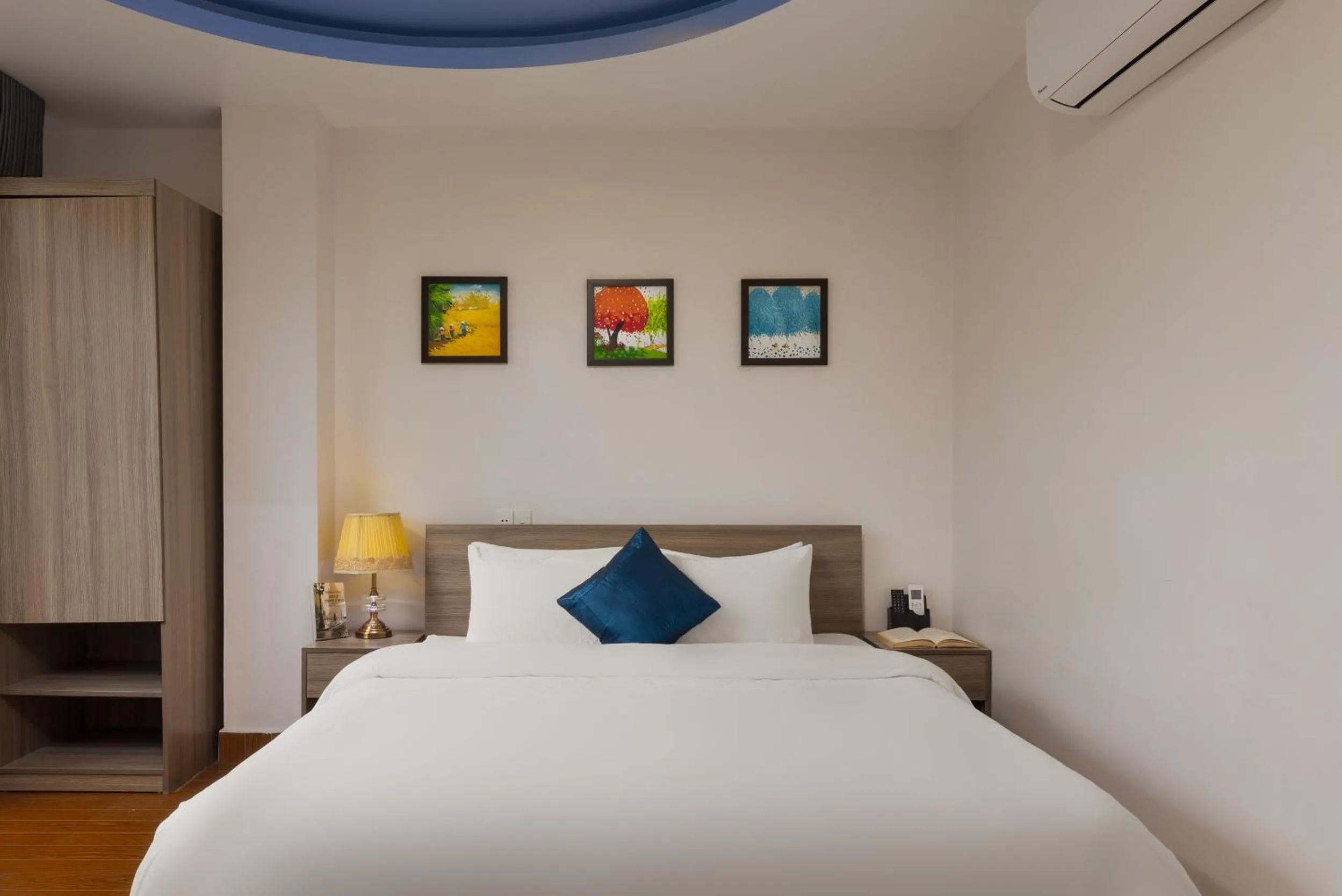 Bed in Catba Central Hotel 2