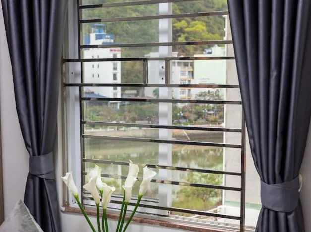 Catba Central Hotel 2