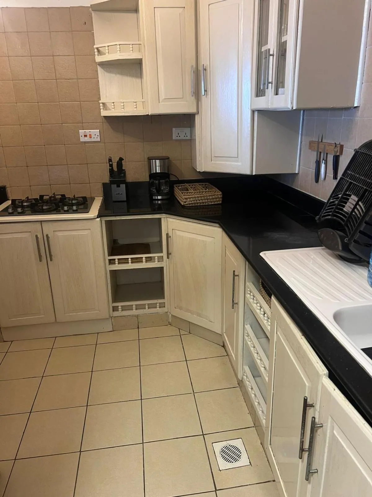 Deluxe One-Bedroom Apartment in Ocean Crown Apartments