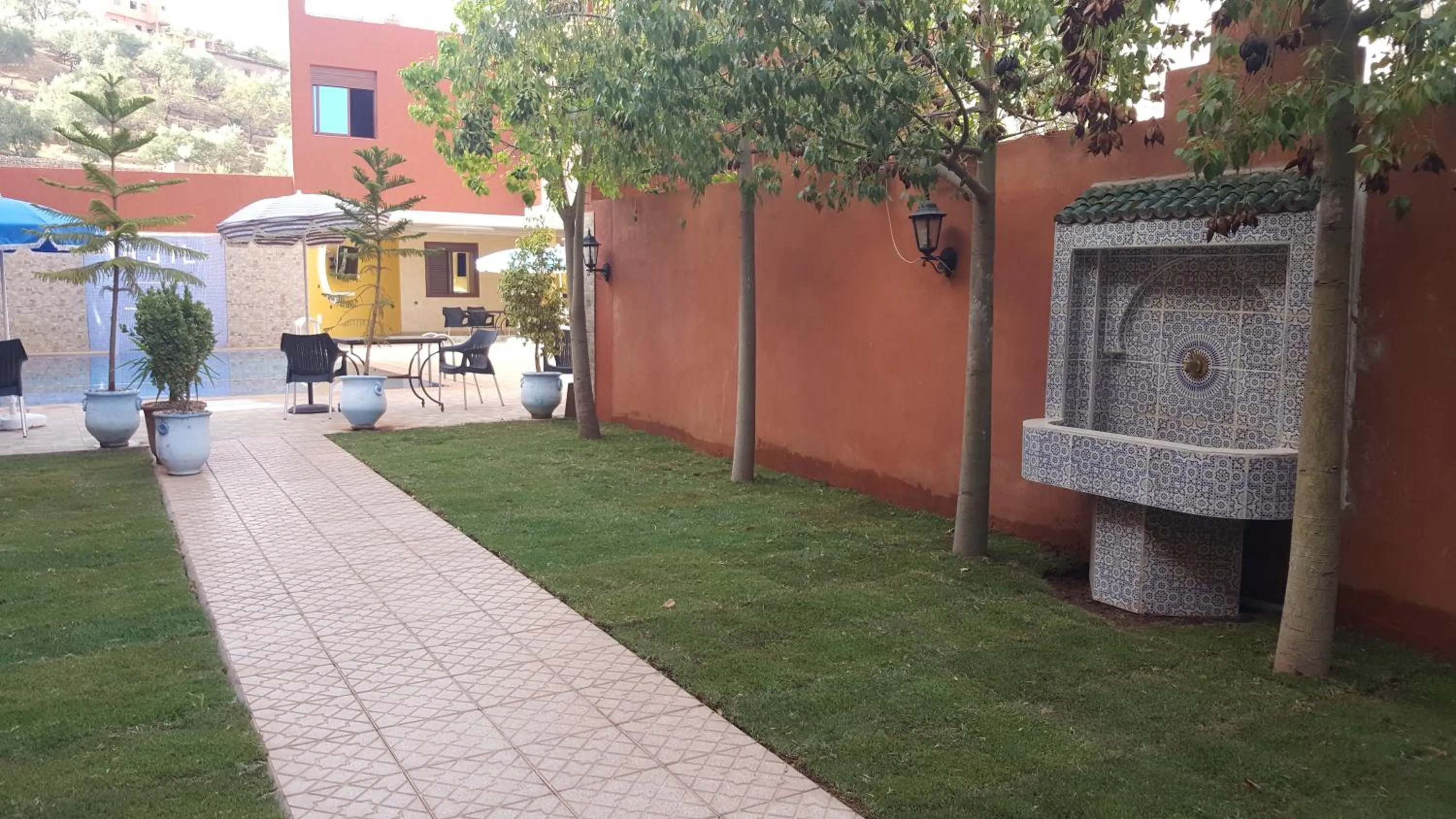 Garden in Hôtel Ajil Cascades D'ouzoud