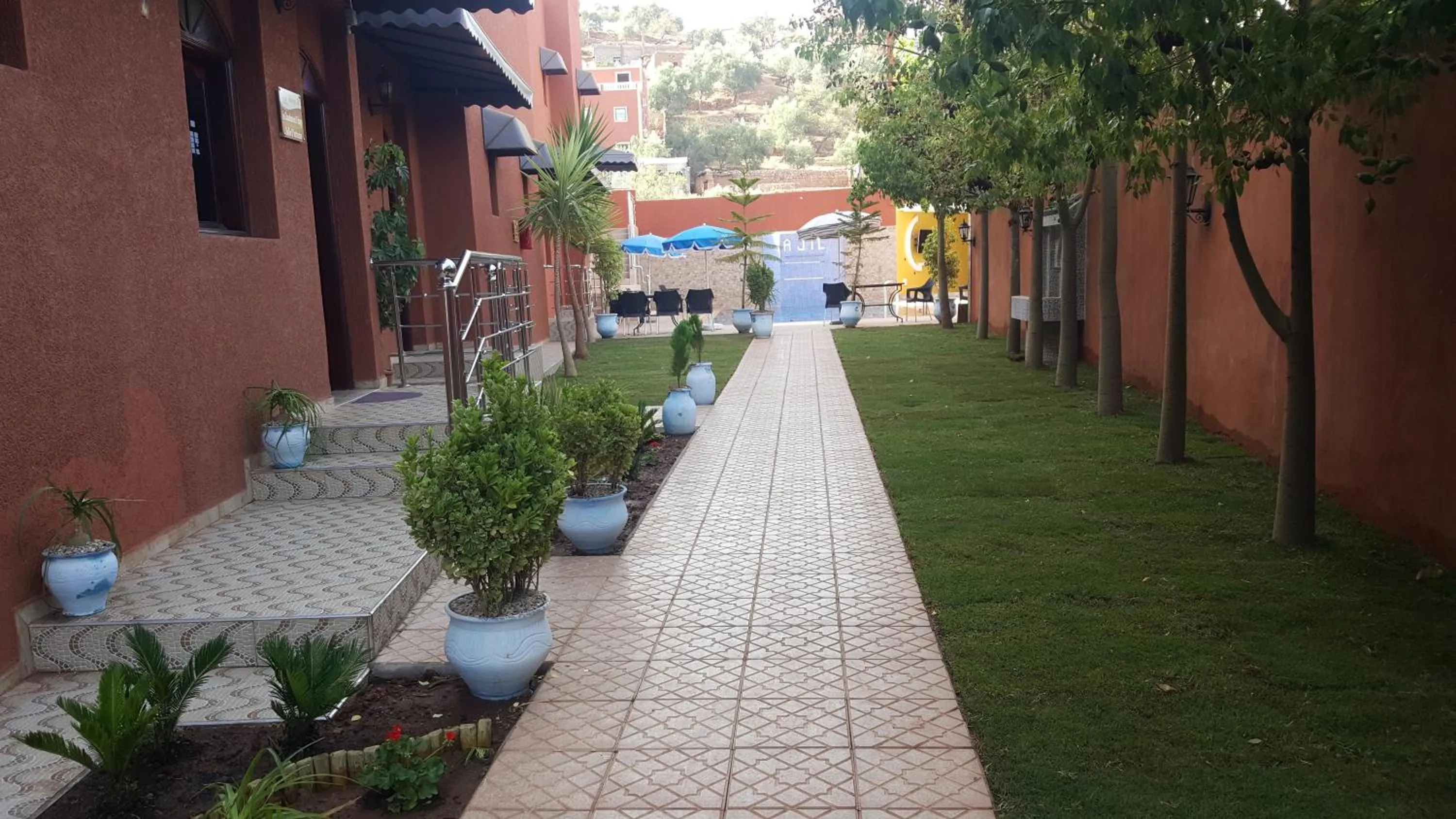 Garden in Hôtel Ajil Cascades D'ouzoud