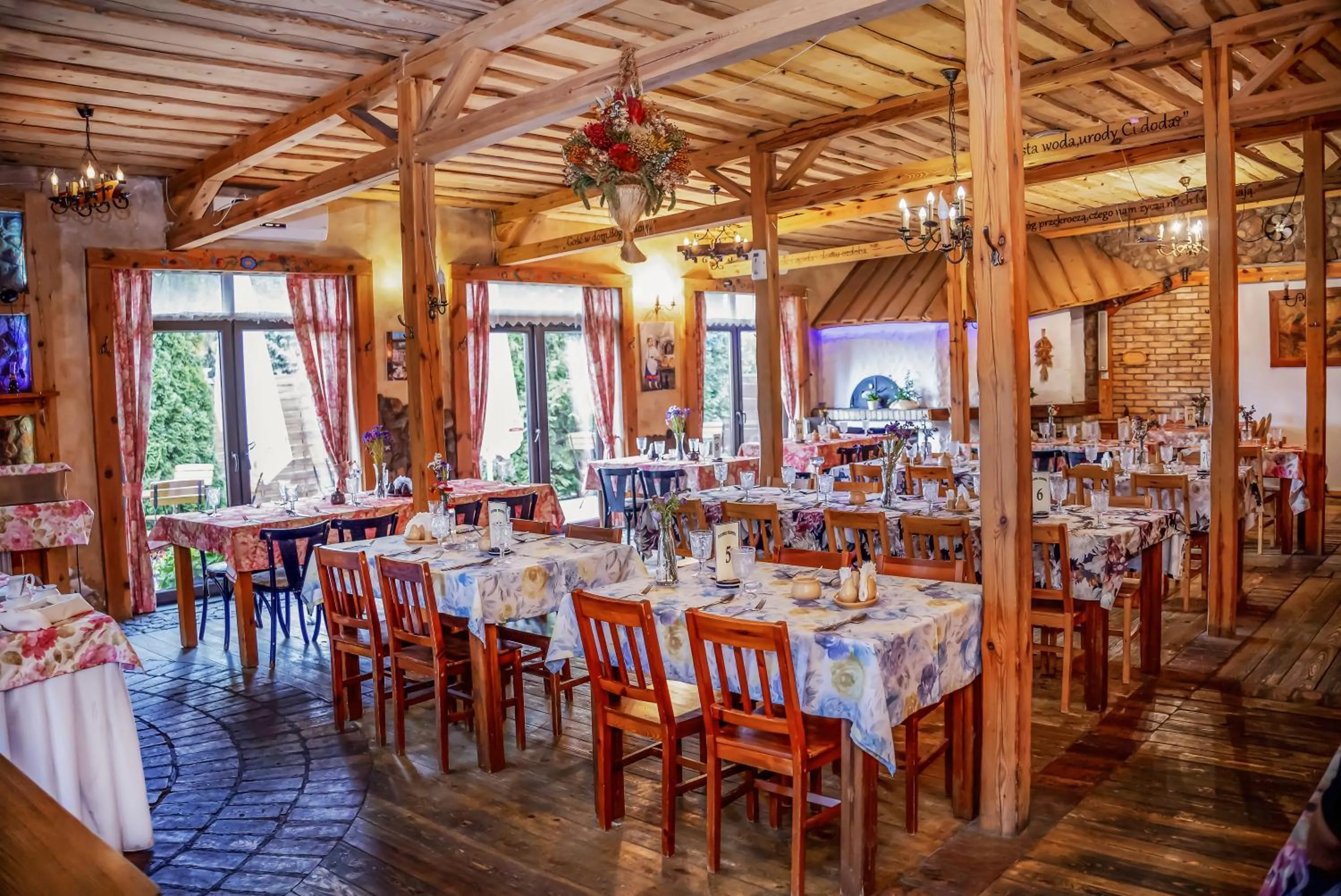 Restaurant/places to eat in Karczma Kujawska