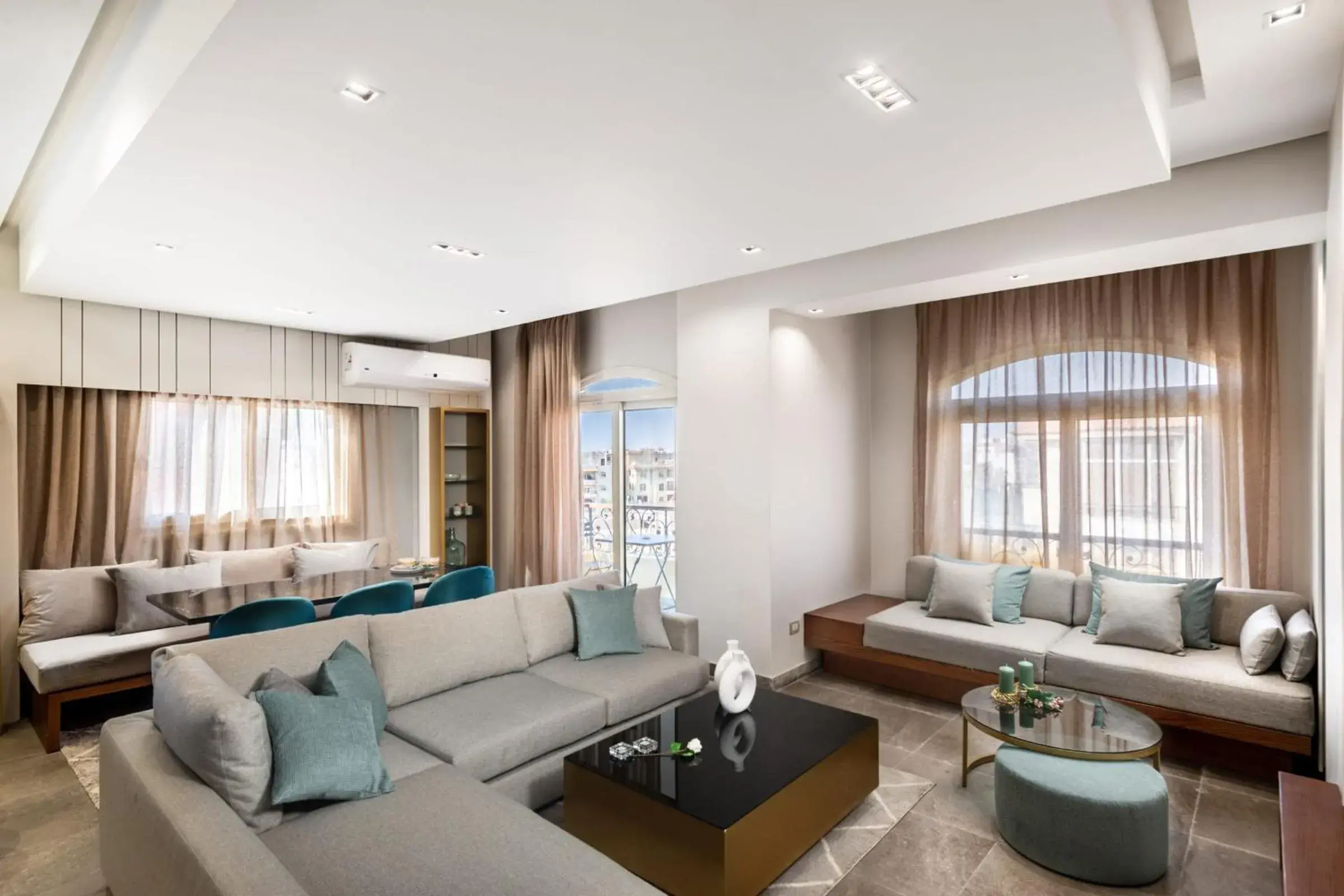 The Sleek & Ritzy 2 BDR 15 min from CAI Airpt The Sleek & Ritzy 2 BDR 15 min from CAI Airpt