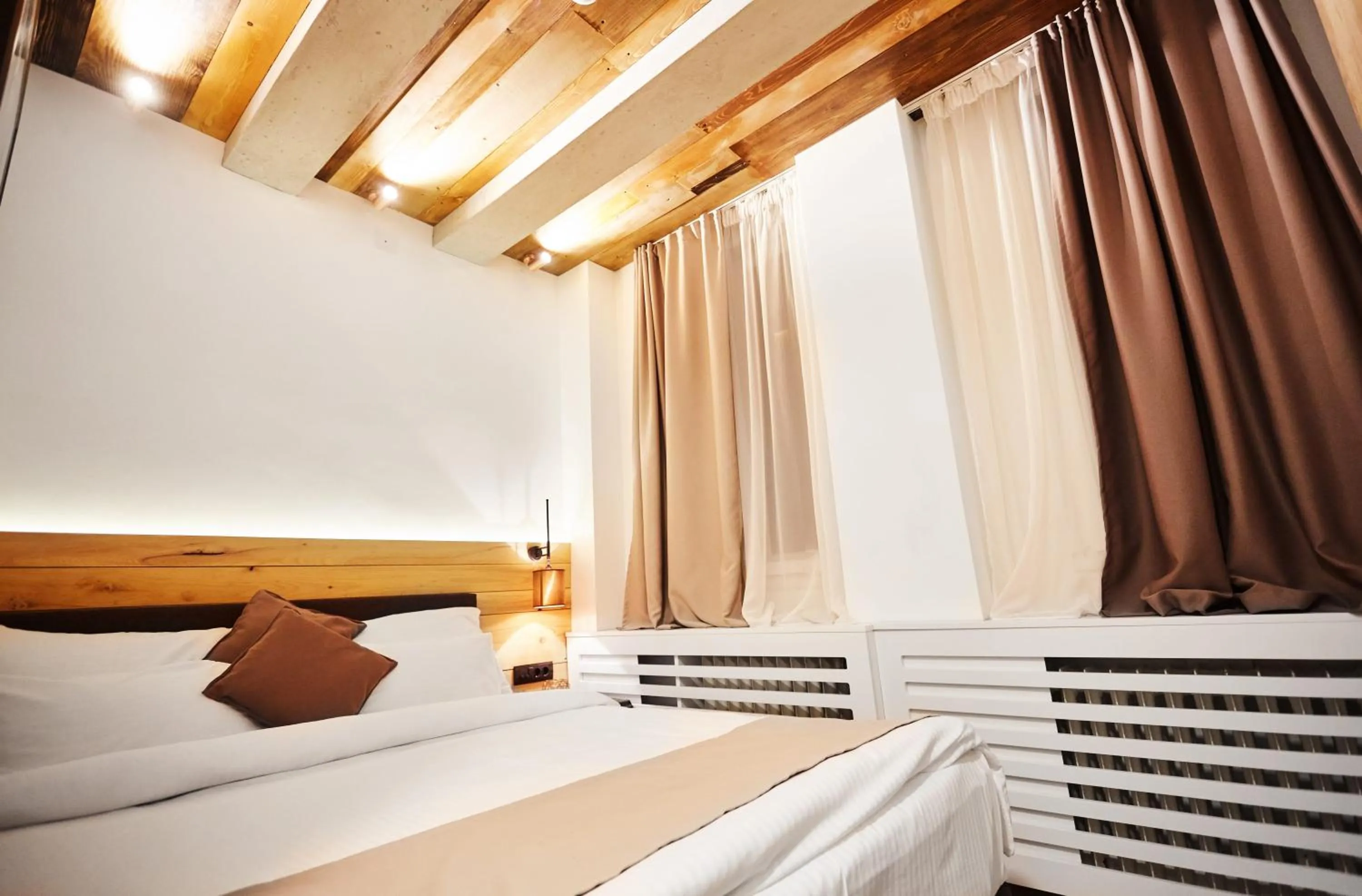 Photo of the whole room, Bed in One Luxury Suites