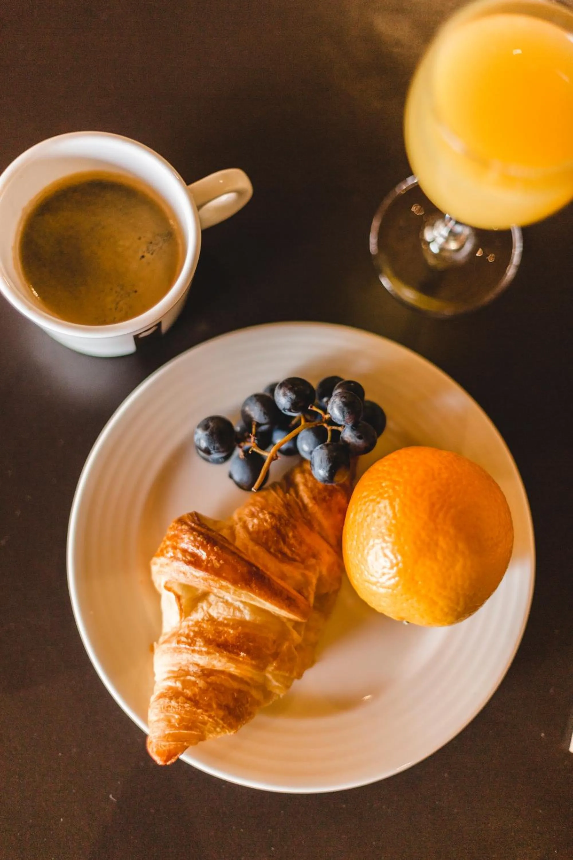 Breakfast in Hôtel-Restaurant Bois Joly