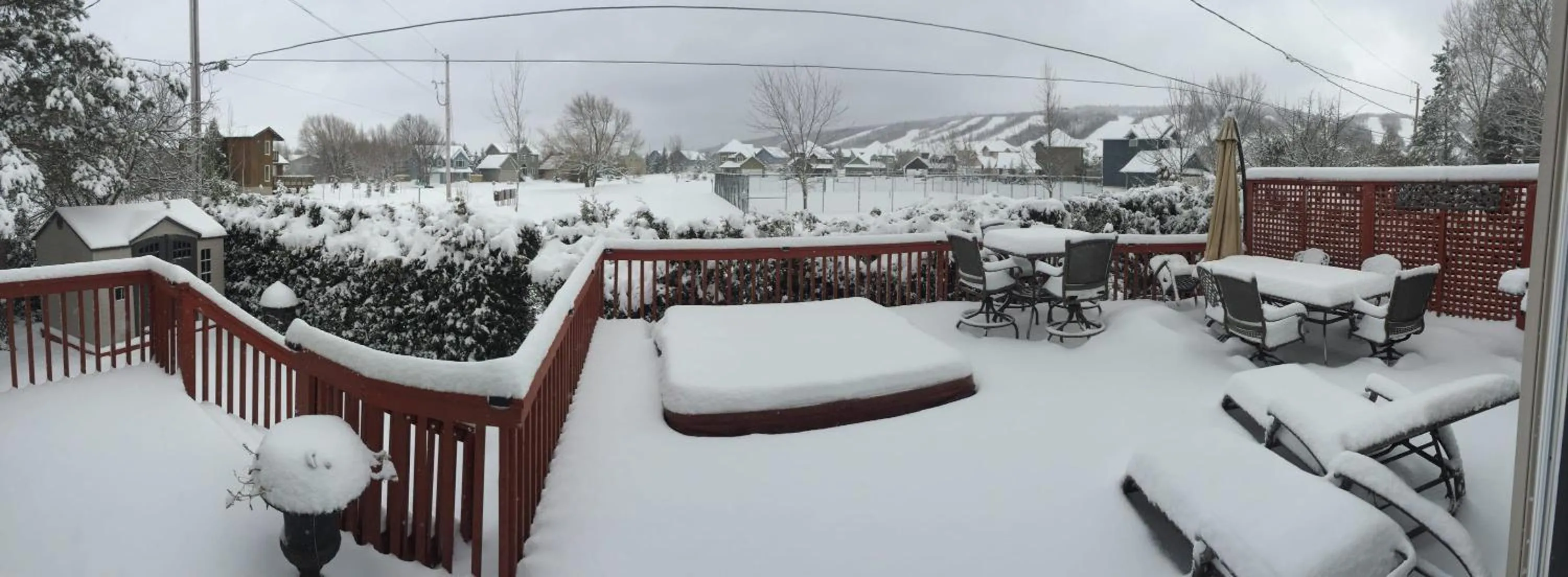 5 Bedrooms, Mountain Views, Steps from Blue Mountain Village, Hot Tub, BBQ