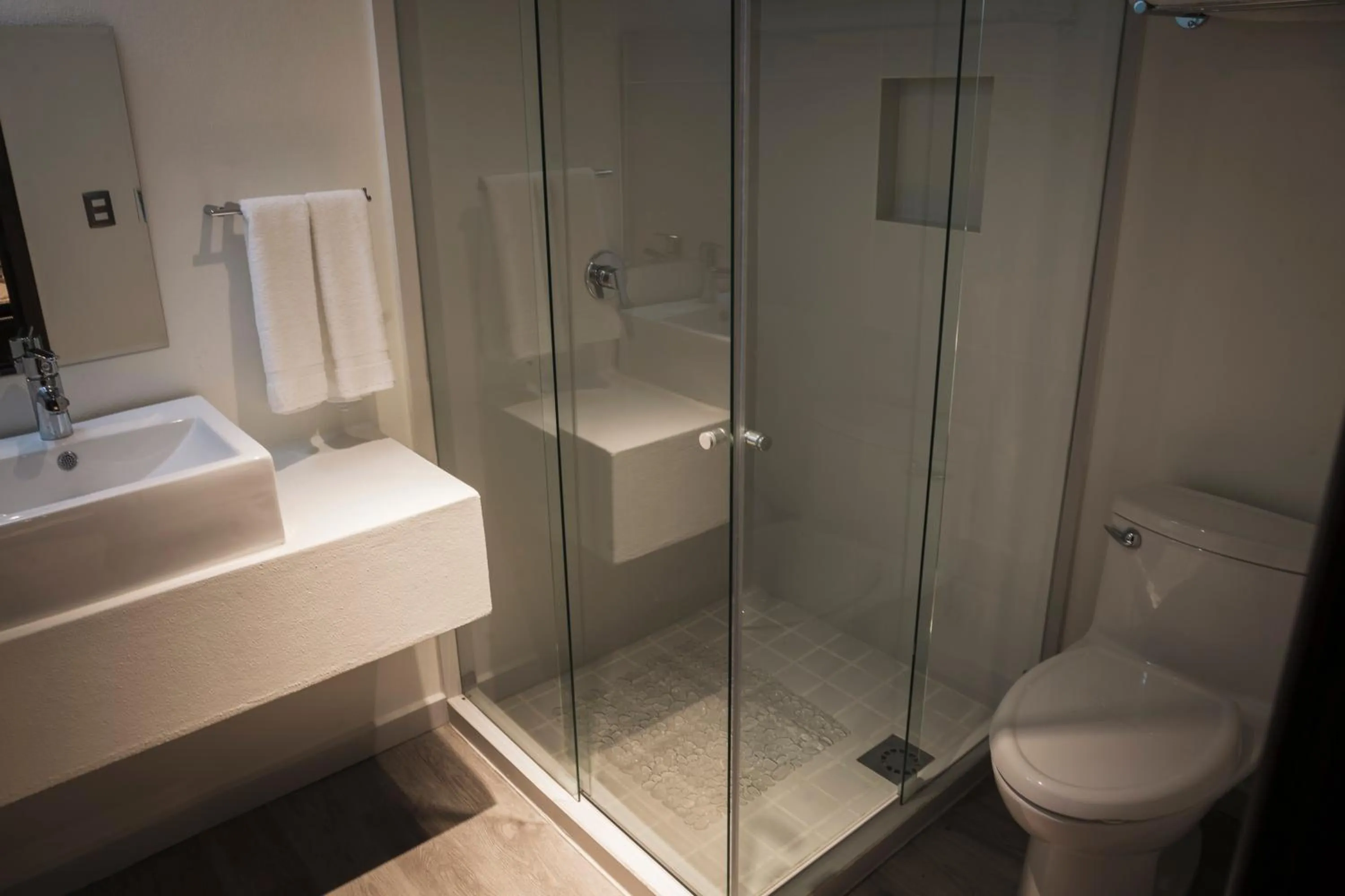 Bathroom in Hotel Platino Expo Guadalajara