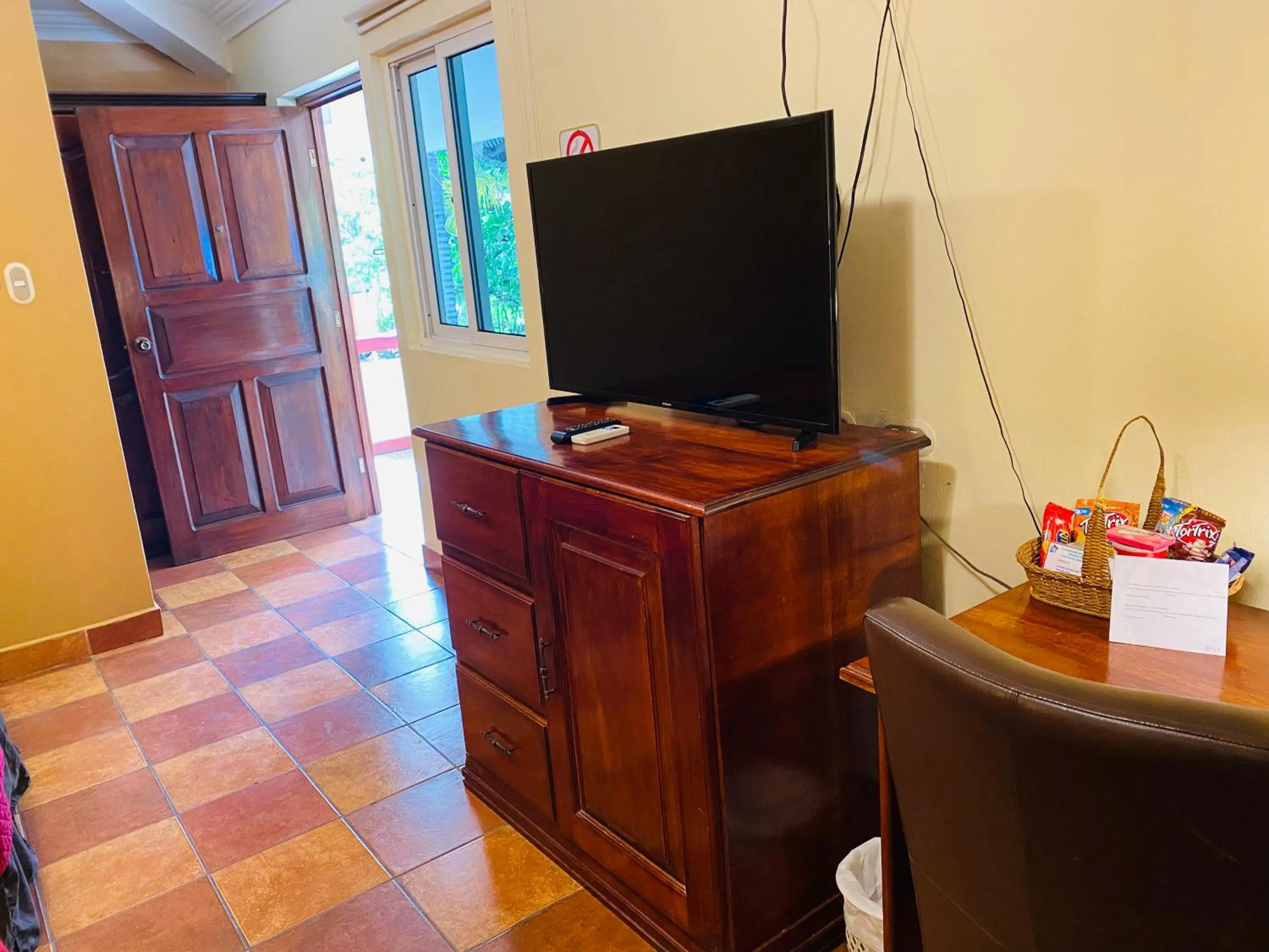 TV and multimedia in Hotel Puerto Libre