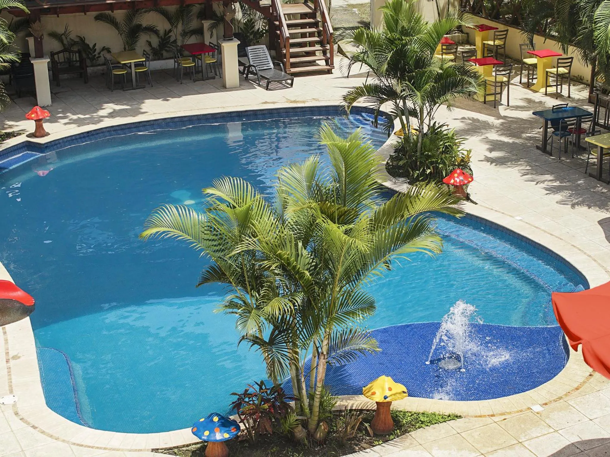 Swimming pool in Hotel Puerto Libre