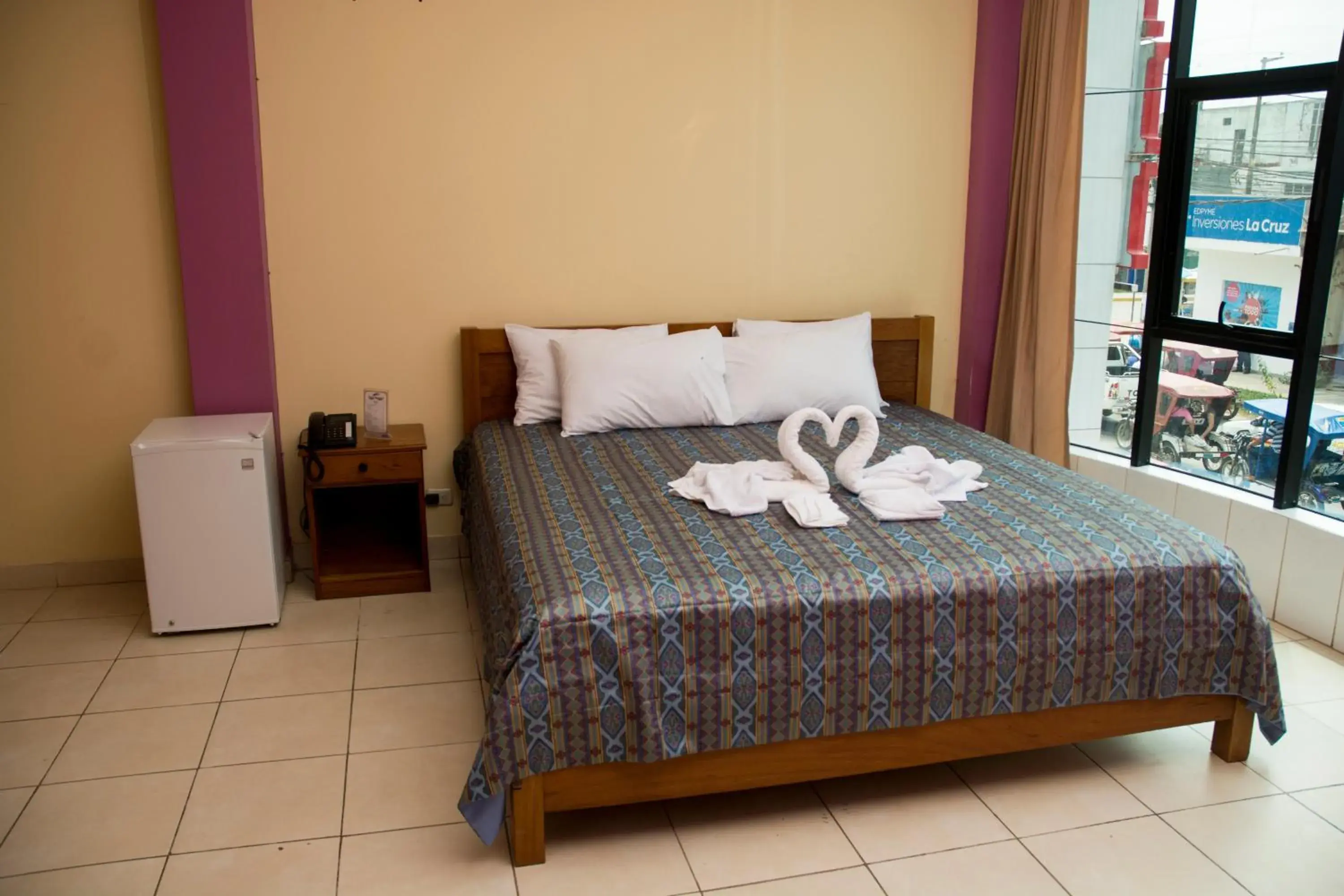 Deluxe Single Room in Hotel Jhor Bush Deluxe Single Room in Hotel Jhor Bush