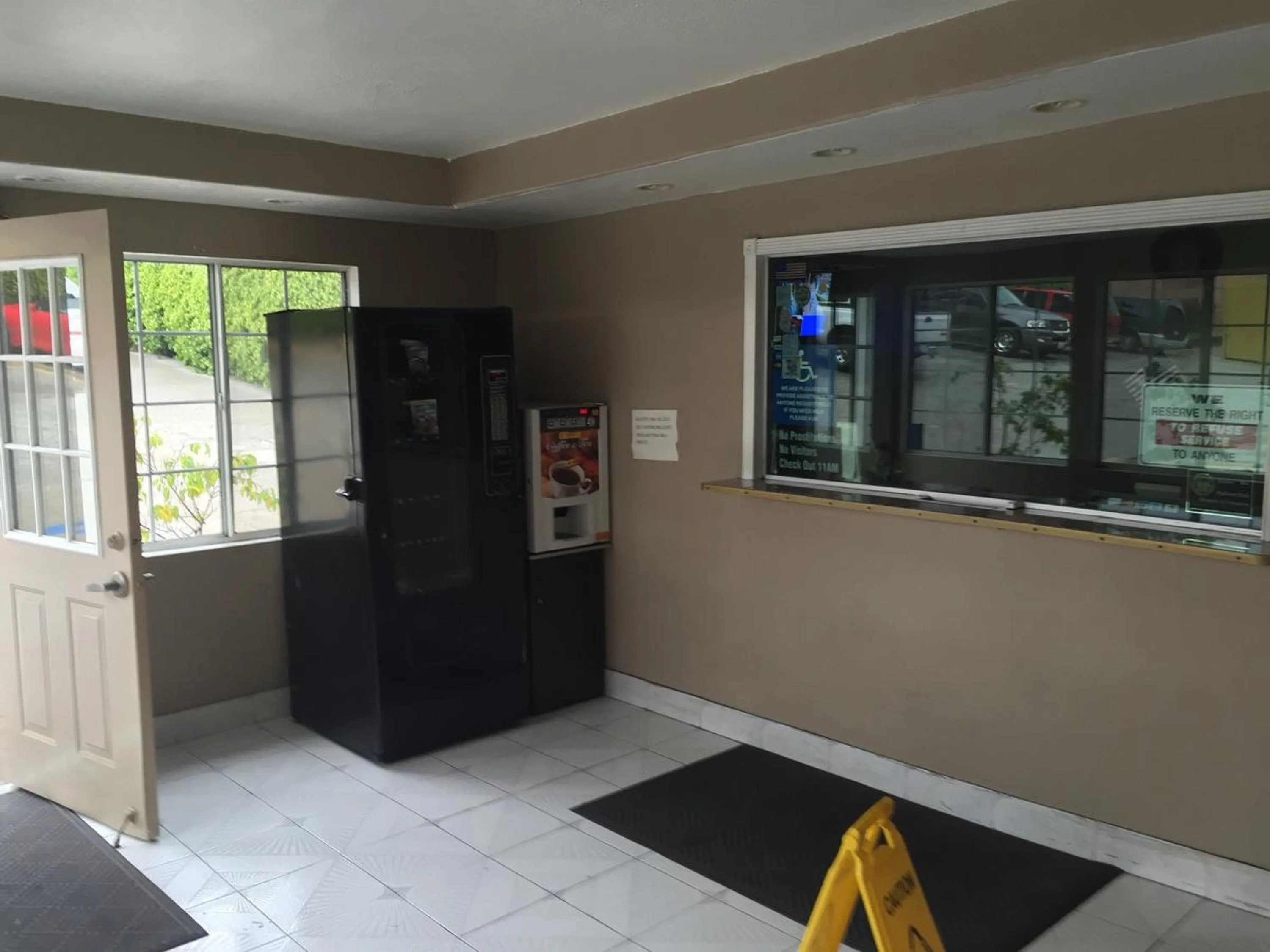 Lobby or reception in Highland Park Motel