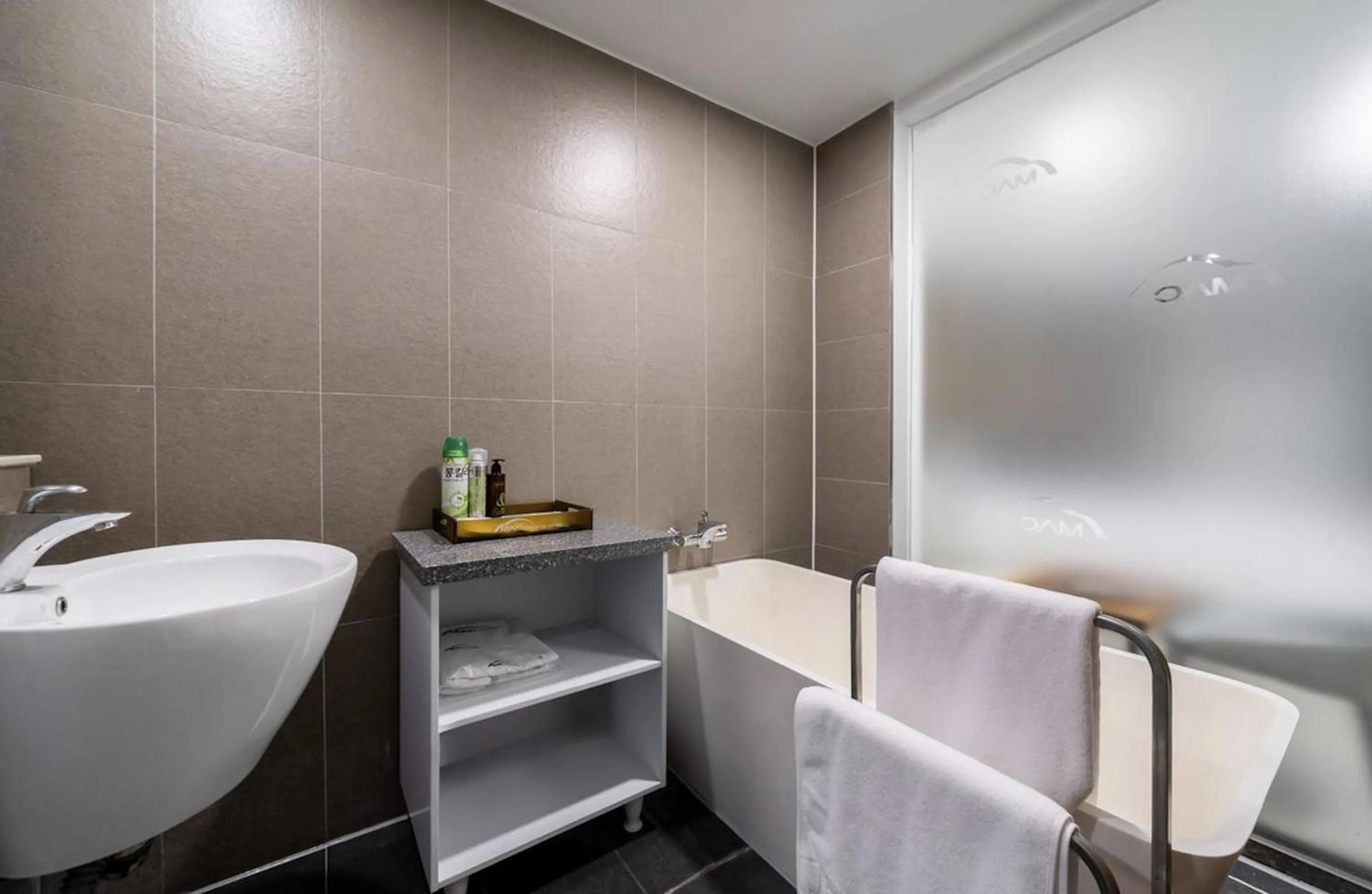 Daejeon Yuseong MAC Hotel