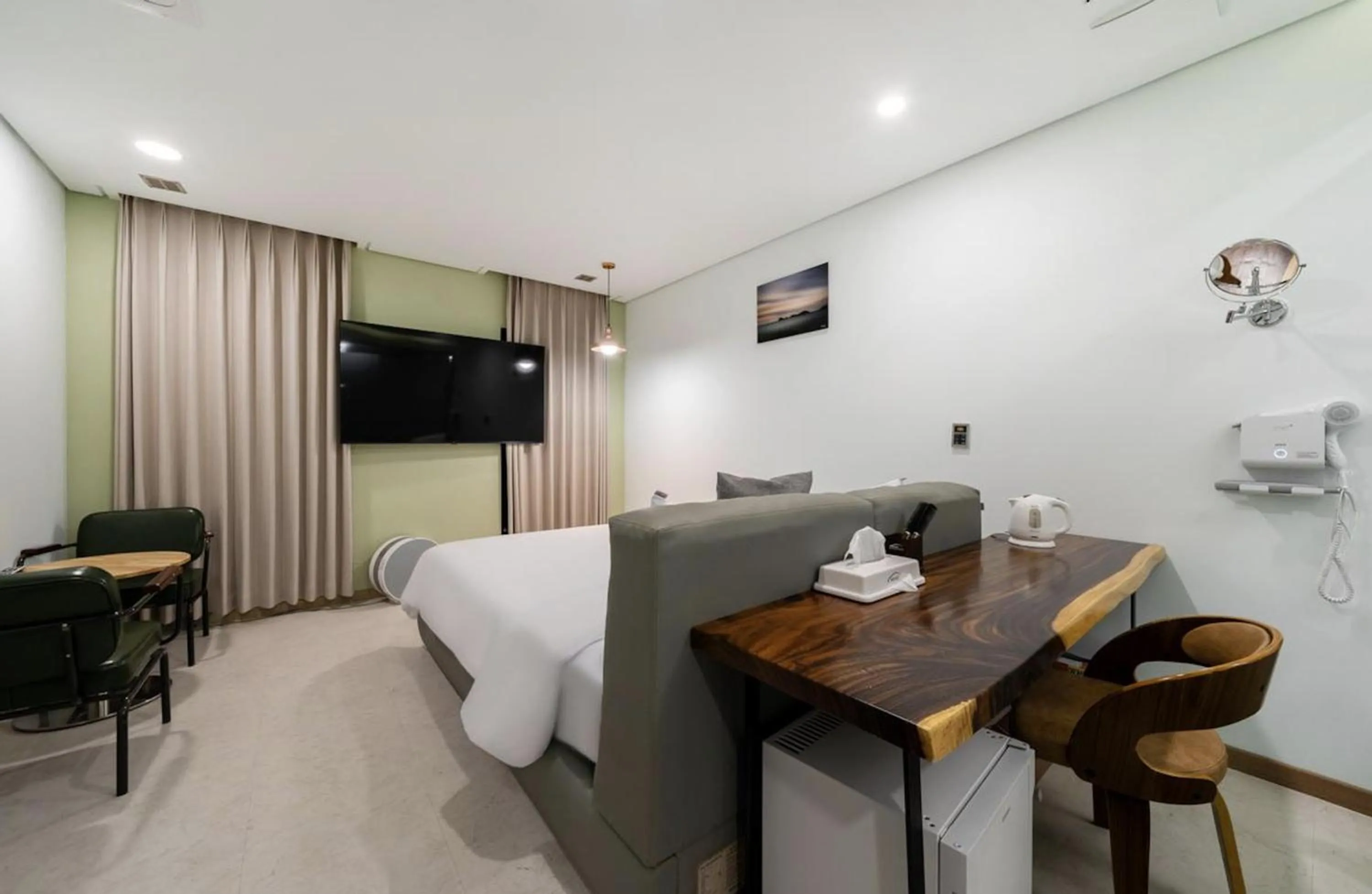 Bed in Daejeon Yuseong MAC Hotel