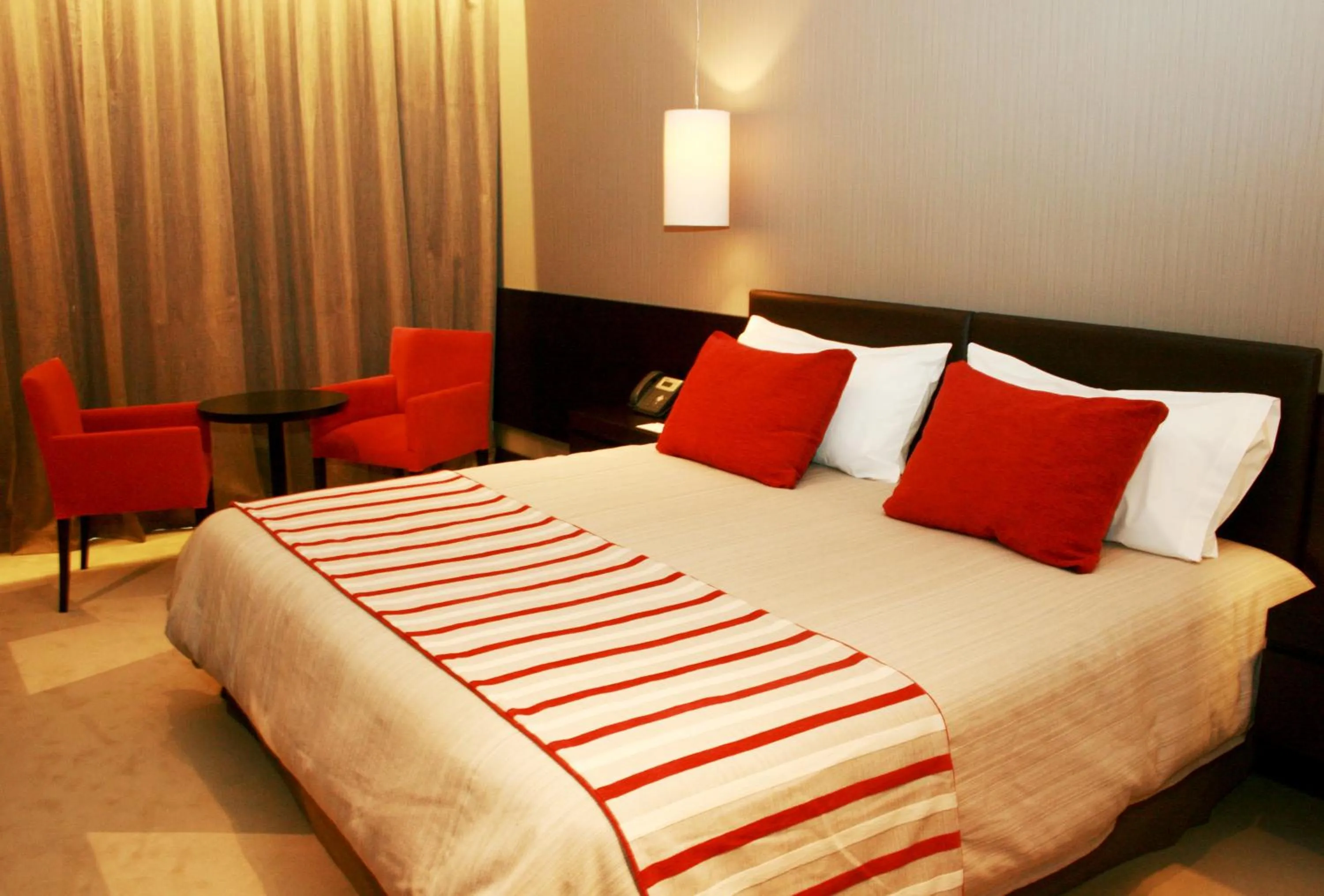 Bedroom, Bed in Hotel y Casino Del Río - General Roca