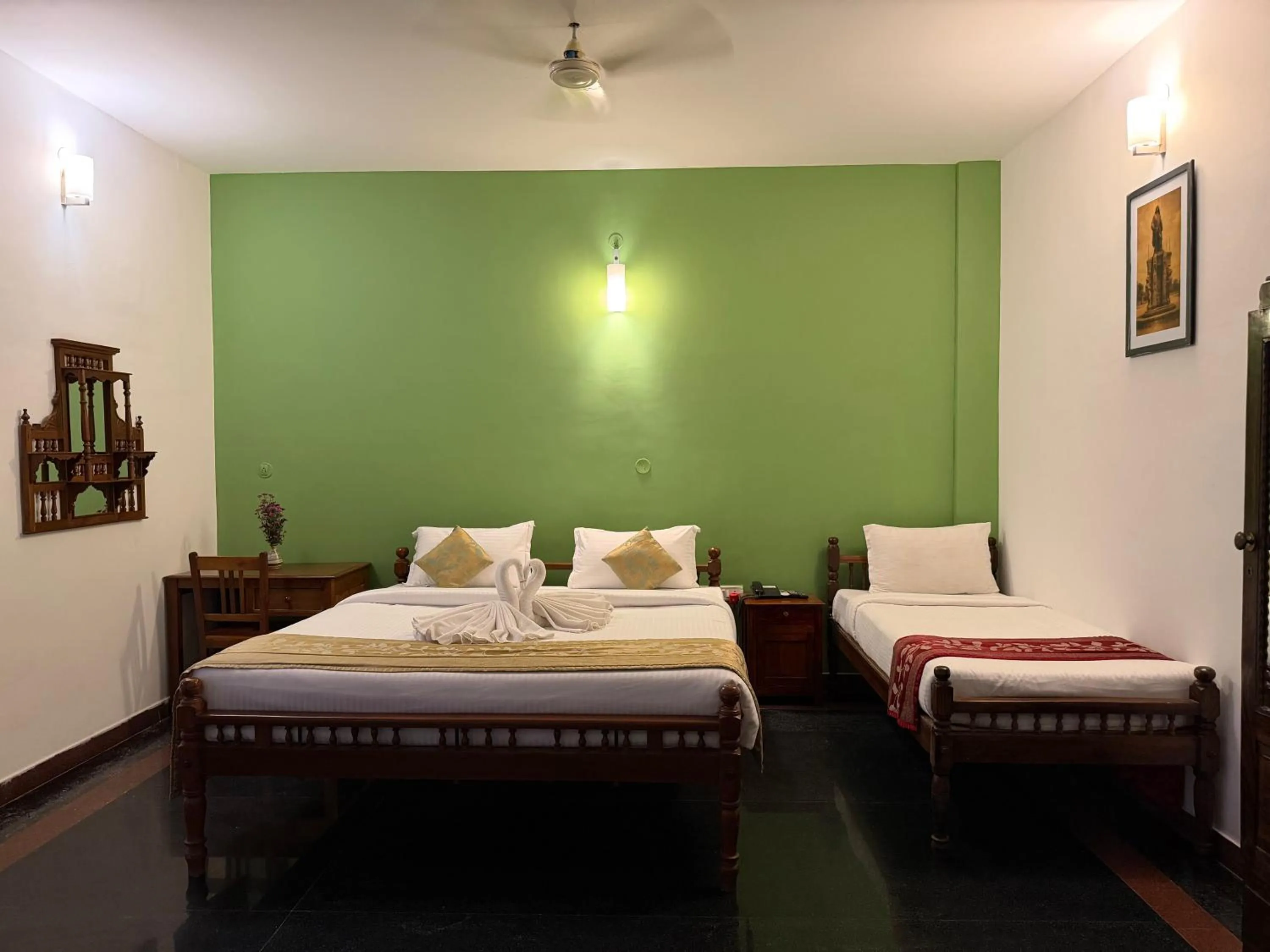 Bedroom, Bed in Bon Sejour