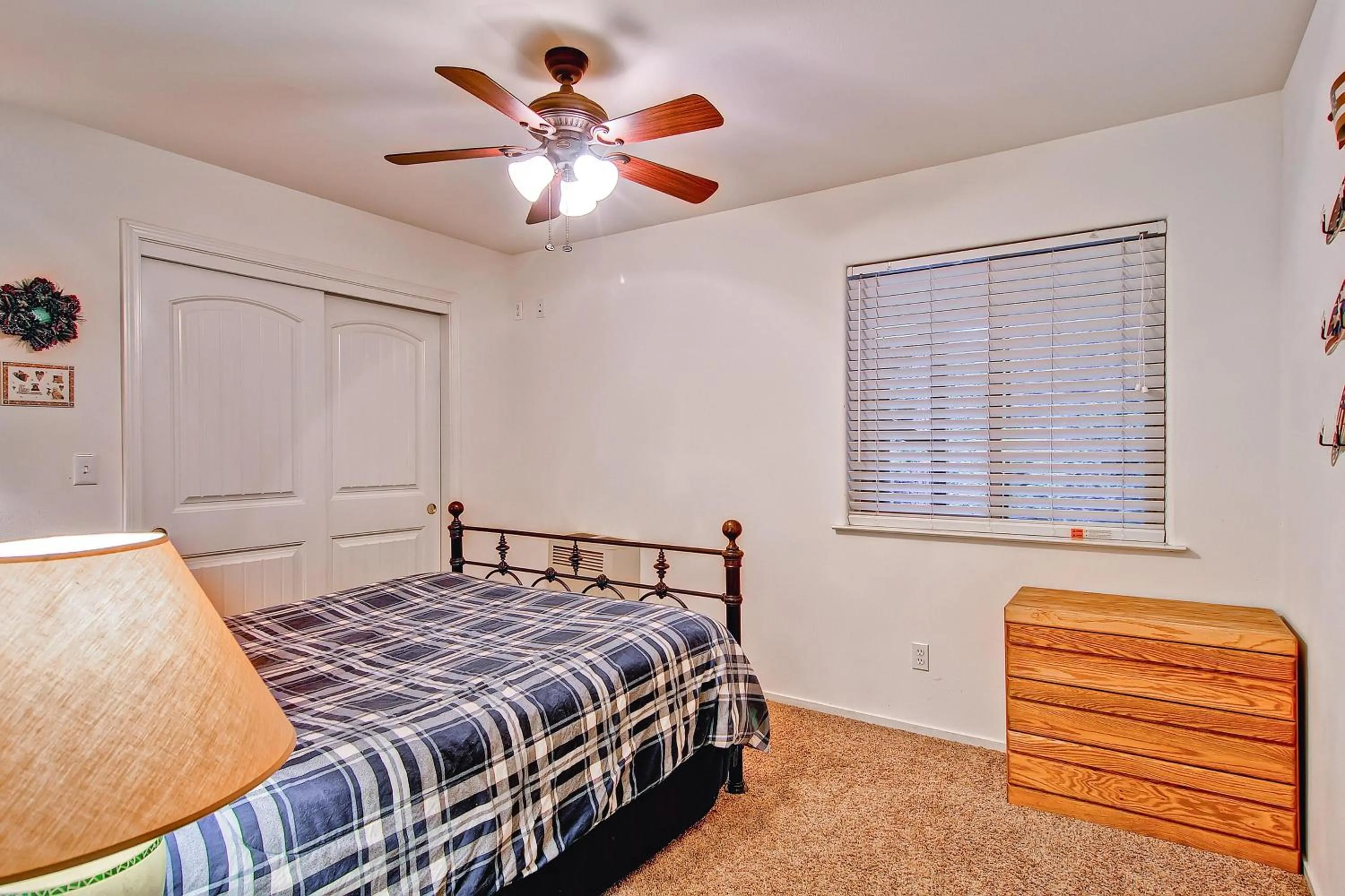 Bed in Bears Den & Little Bear