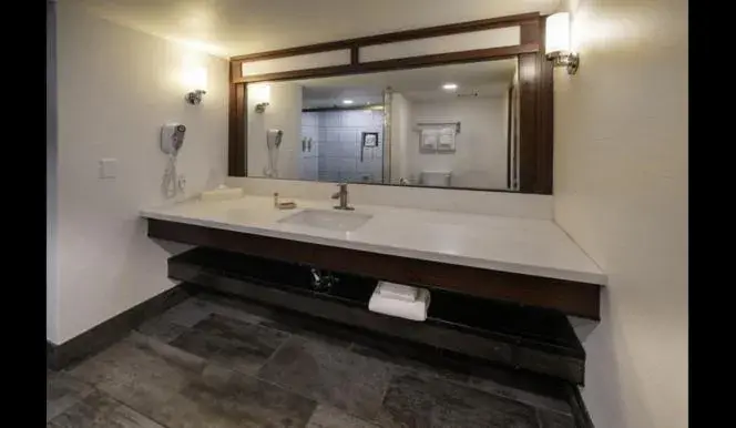 Standard King Room - Non-Smoking in Carson Valley Inn Standard King Room - Non-Smoking in Carson Valley Inn