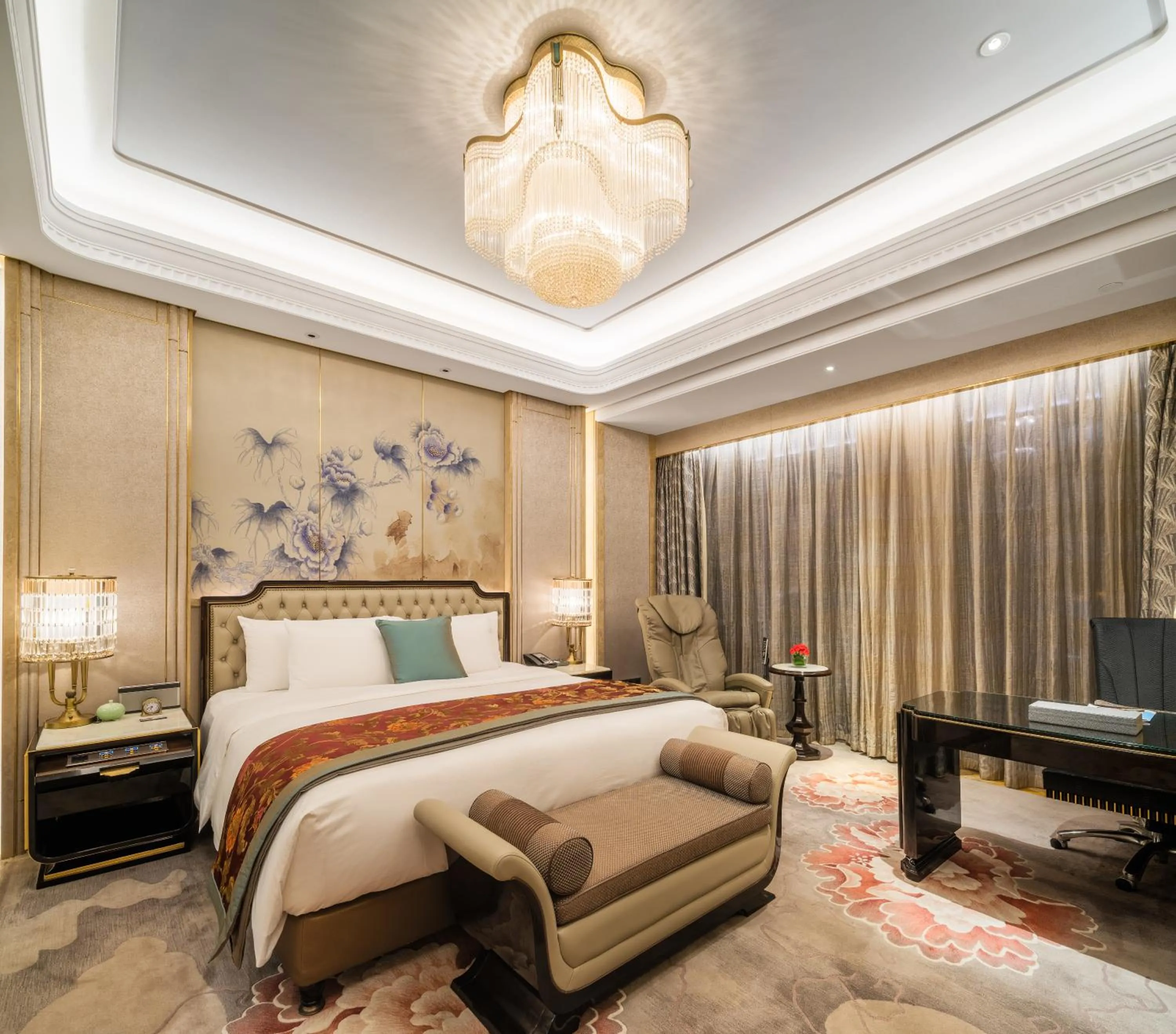 Standard Suite - single occupancy in Wanda Reign Chengdu