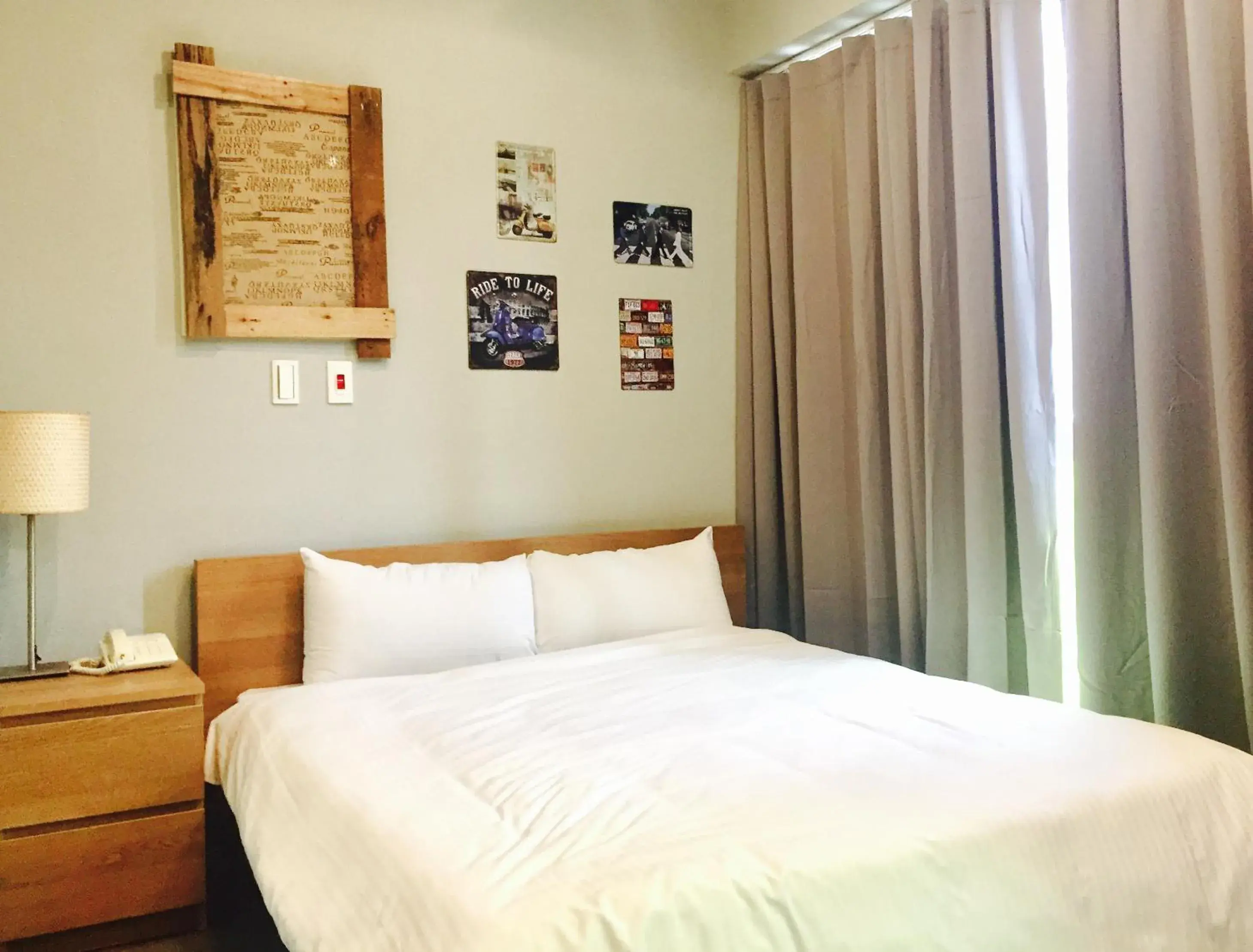 Bed in Bear Hotel Bed in Bear Hotel