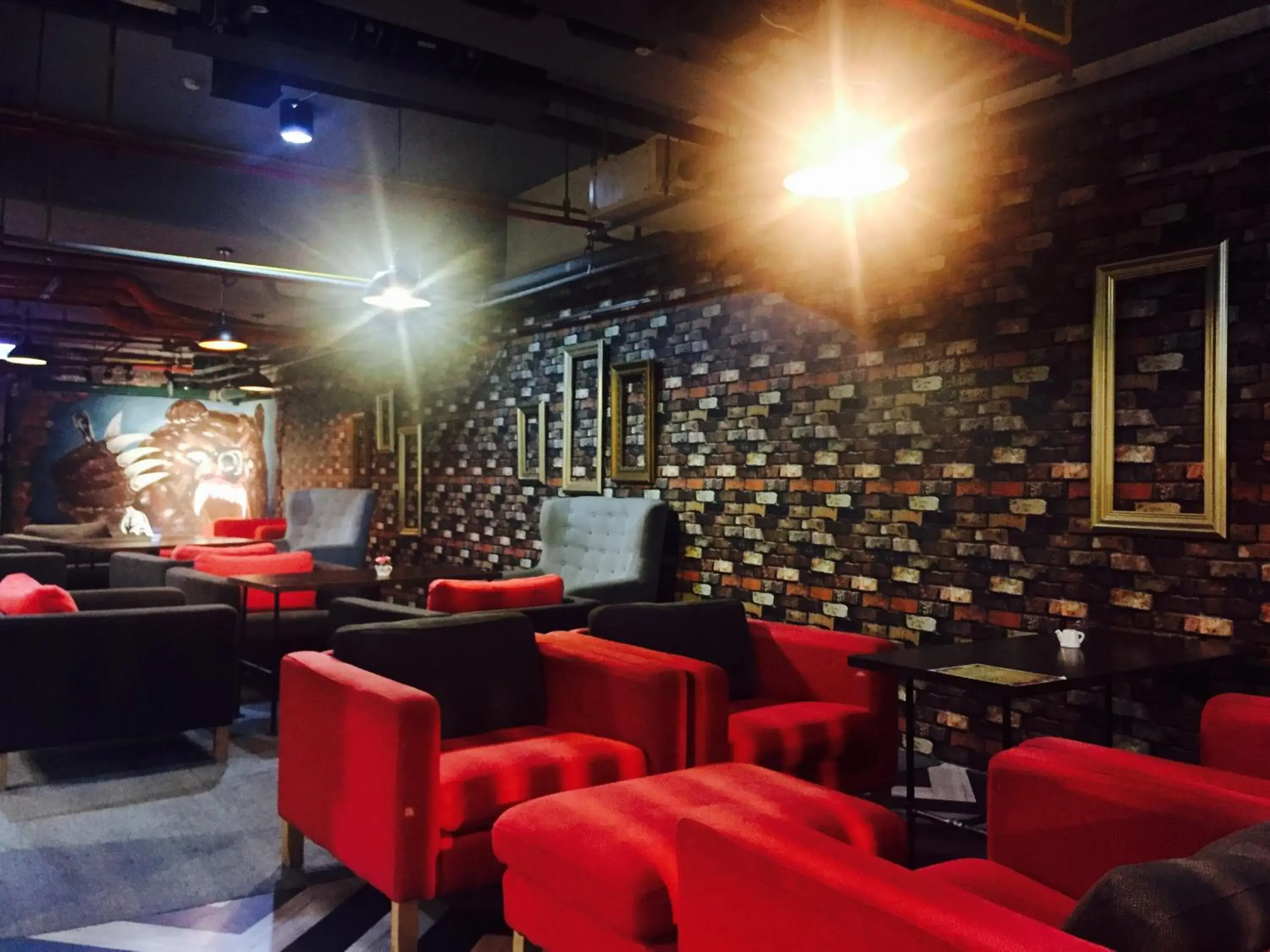 Restaurant/places to eat in Bear Hotel Restaurant/places to eat in Bear Hotel