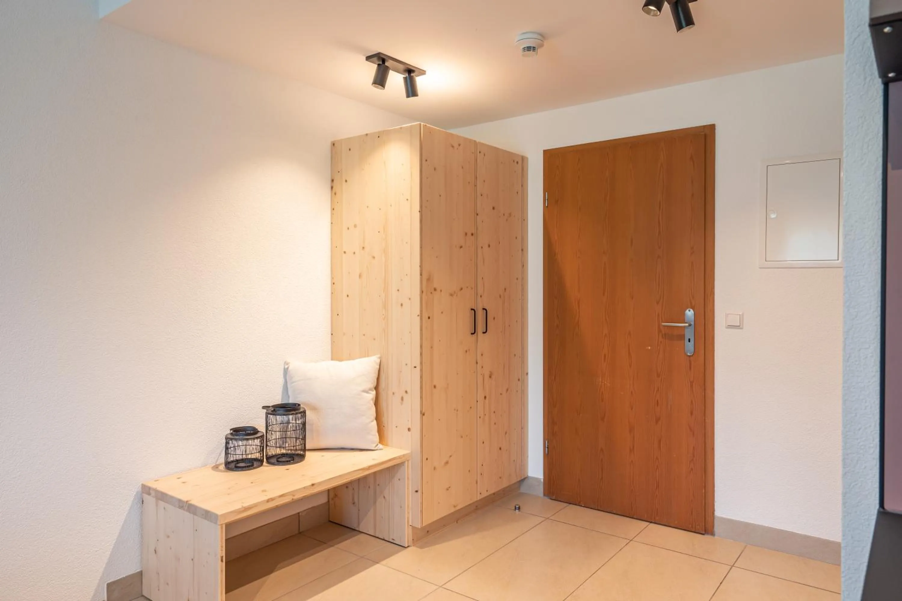 Two-Bedroom Deluxe Apartment with Balcony in stuub jostal