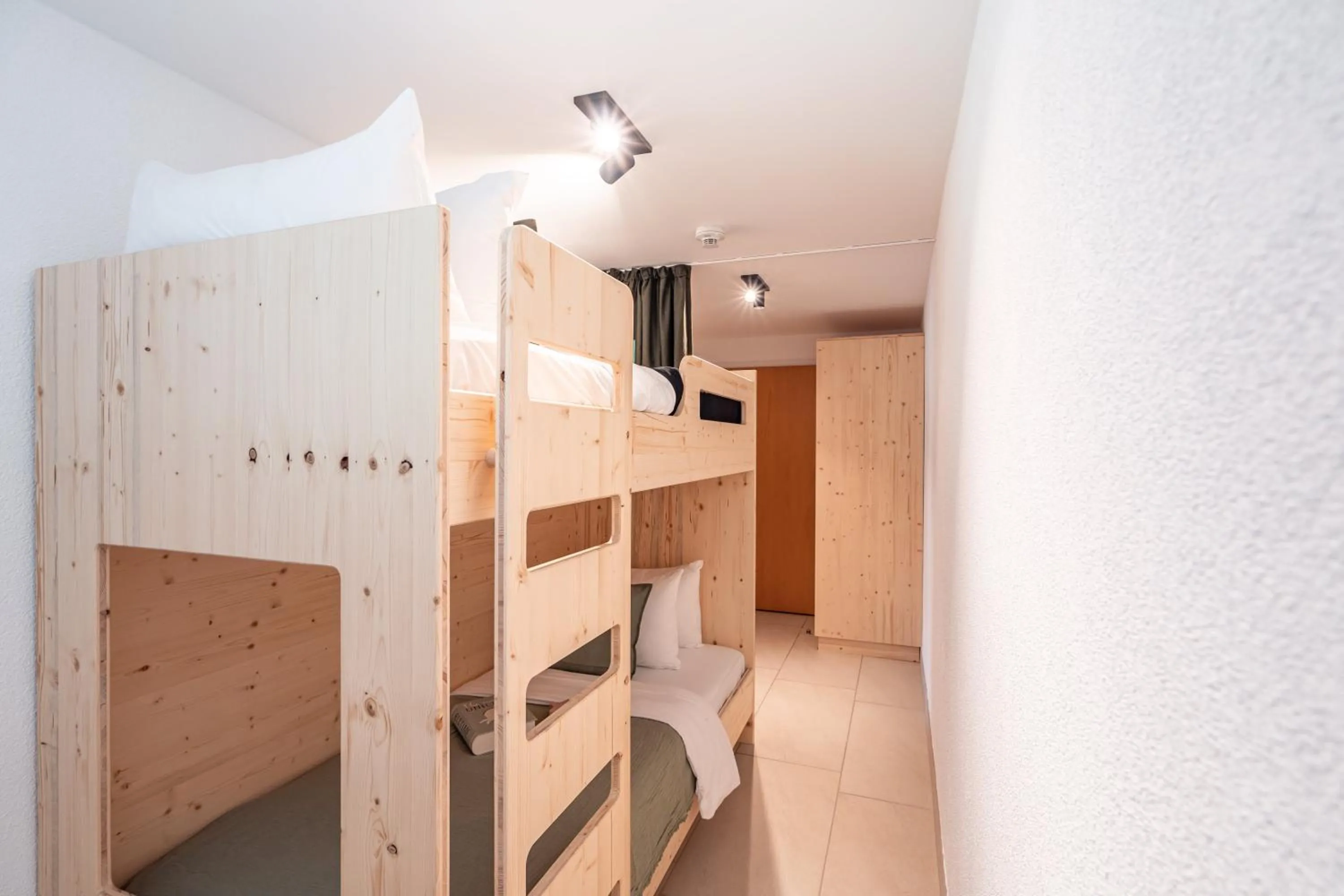 stuub jostal