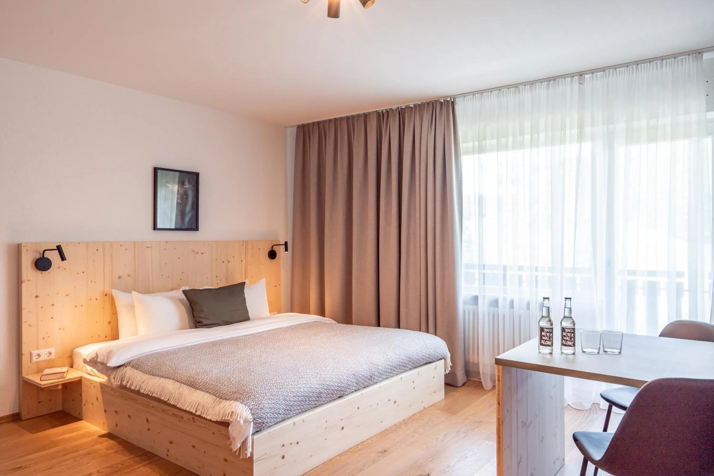 Two-Bedroom Deluxe Apartment with Balcony in stuub jostal