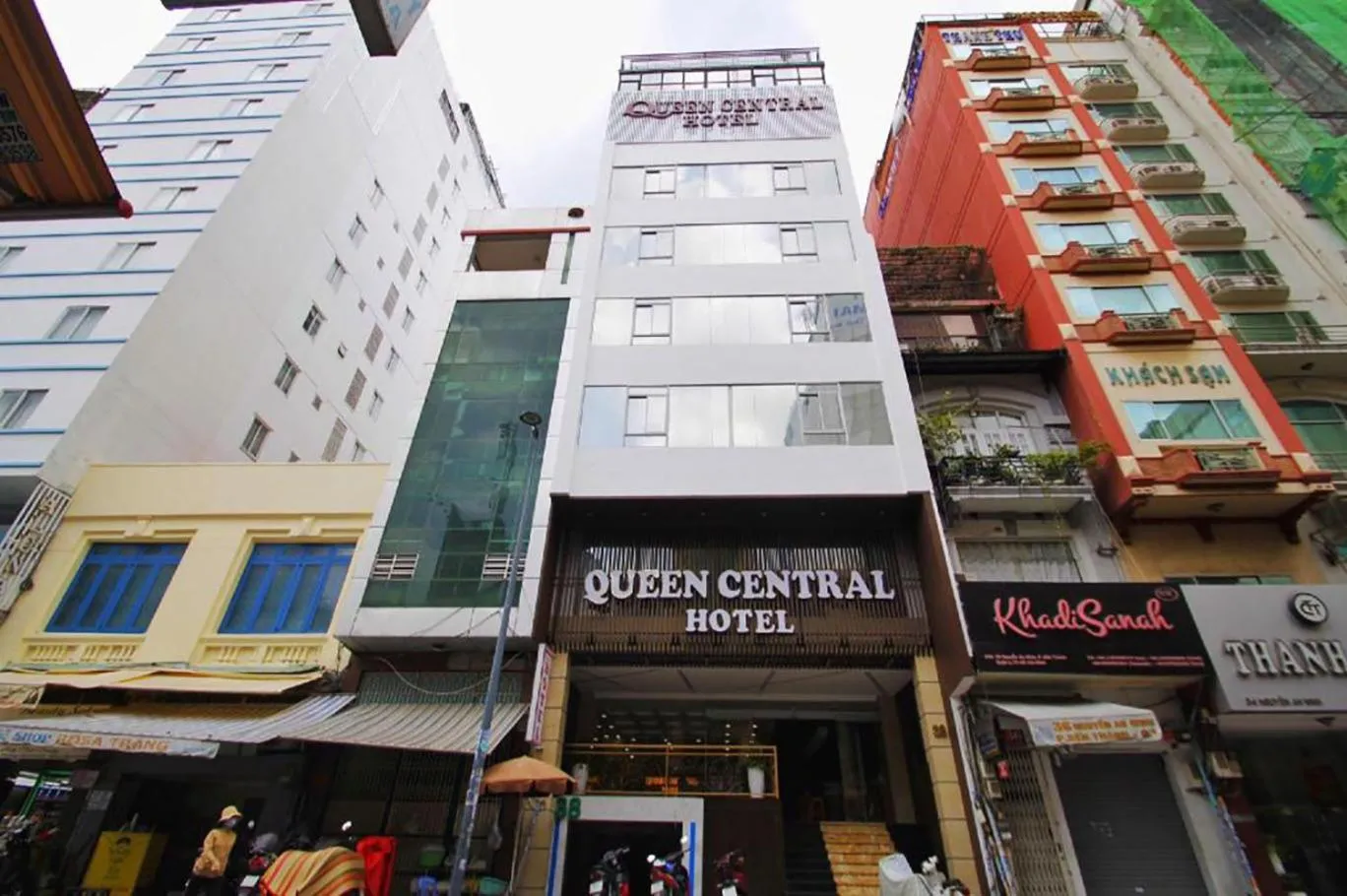 Property building in Queen Central Hotel - Ben Thanh Market