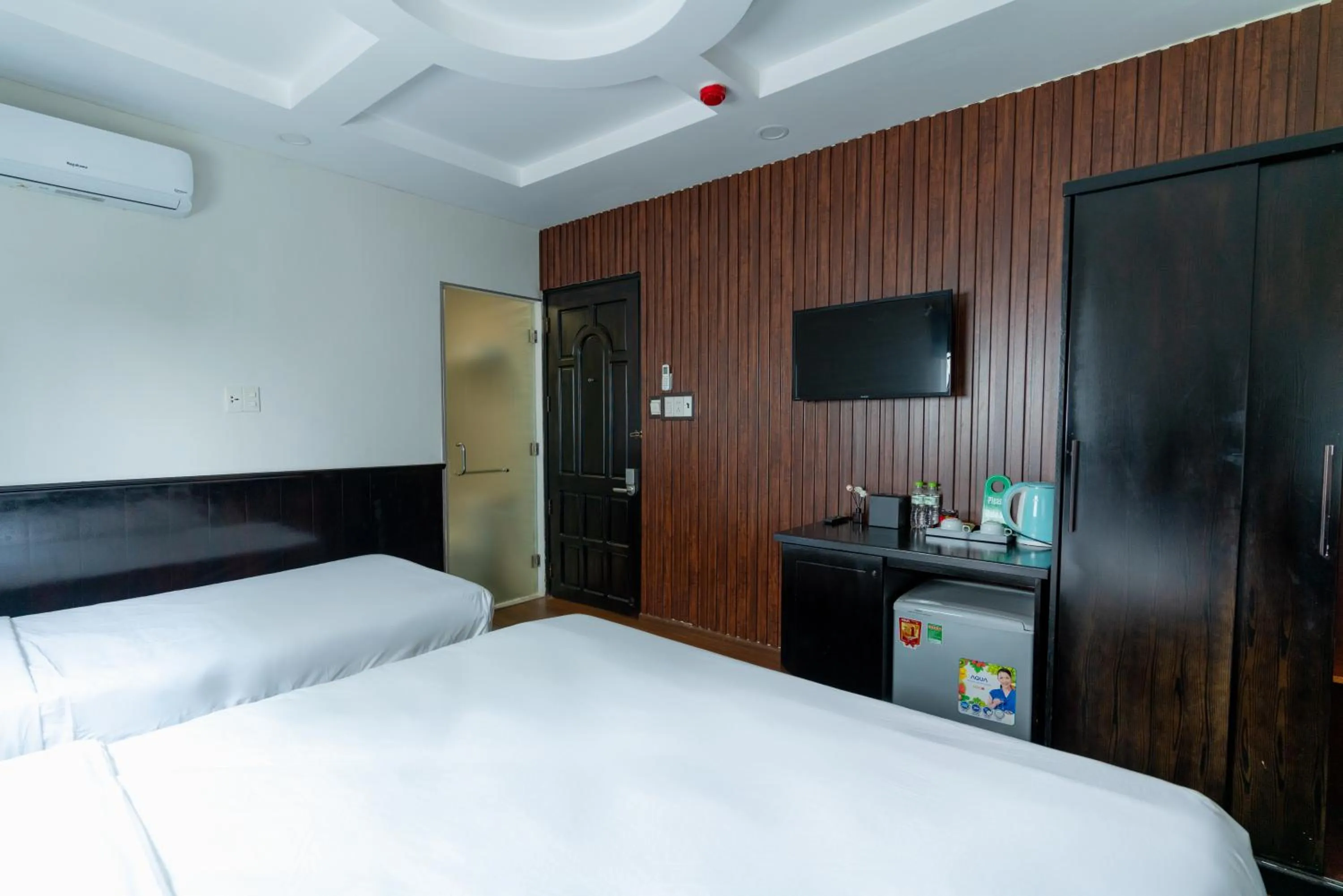 Bed in Queen Central Hotel - Ben Thanh Market