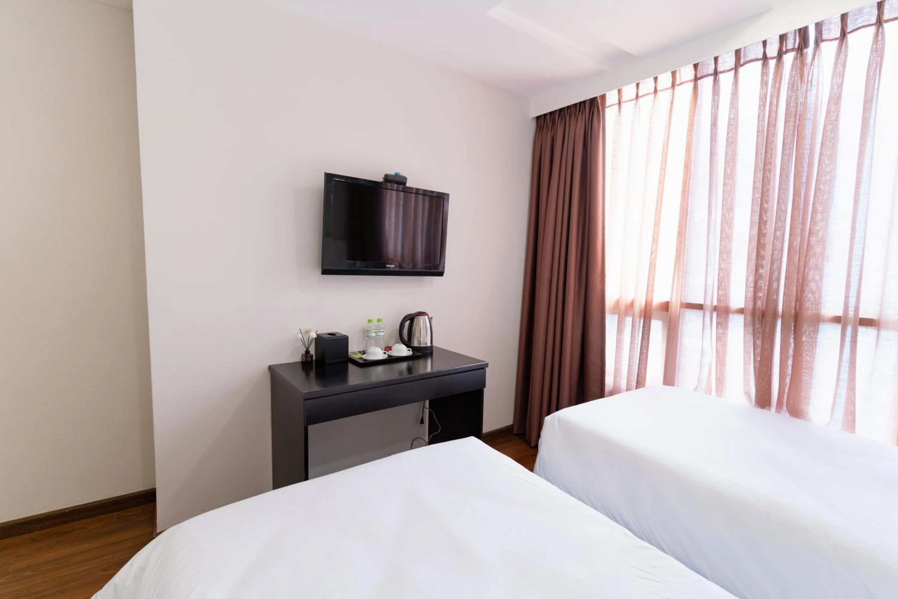 Bed in Queen Central Hotel - Ben Thanh Market