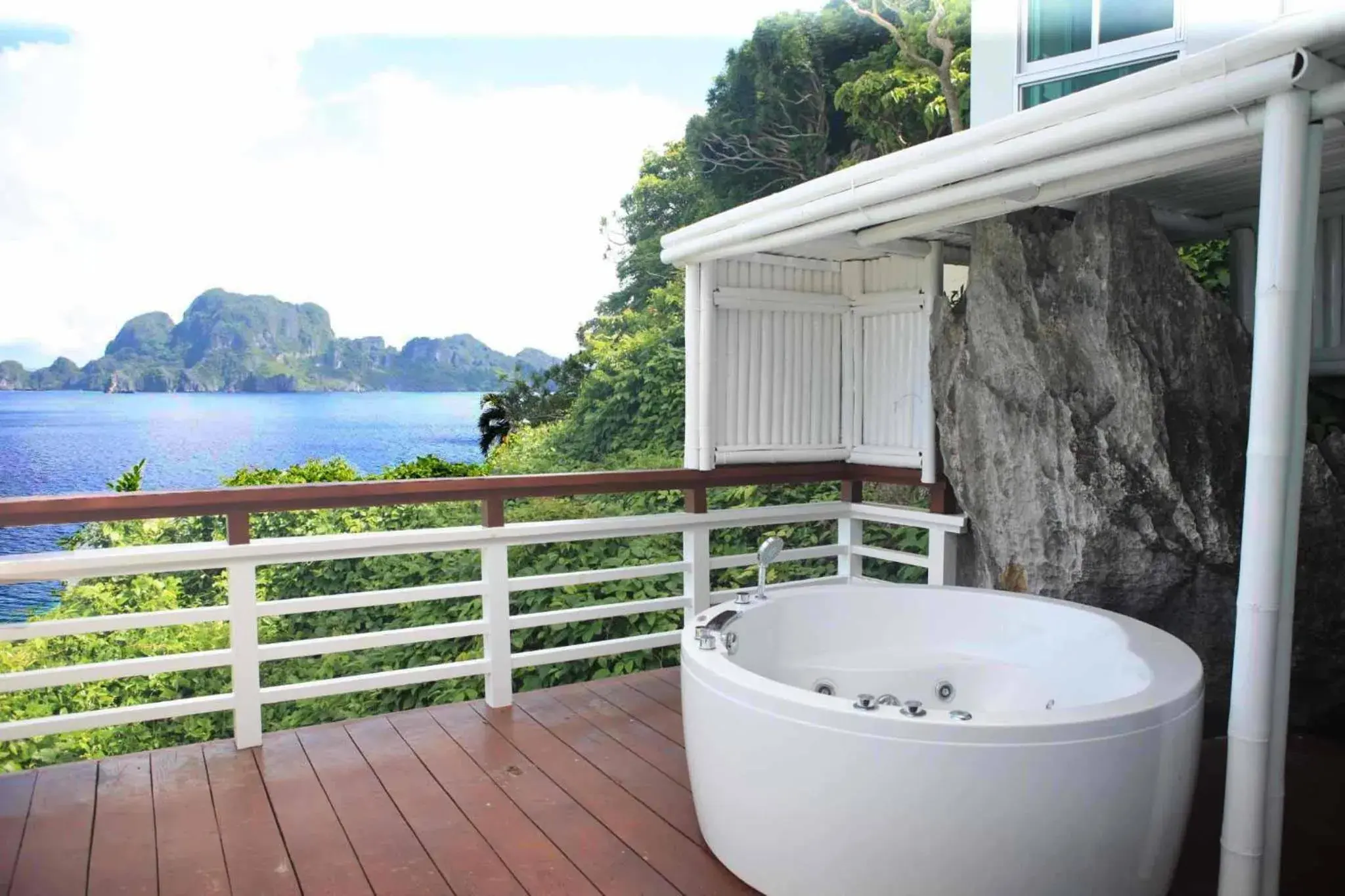 Area and facilities in Matinloc Island Resort Area and facilities in Matinloc Island Resort