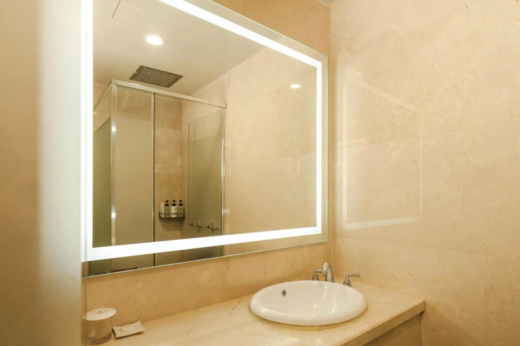 Bathroom in Arban Hotel