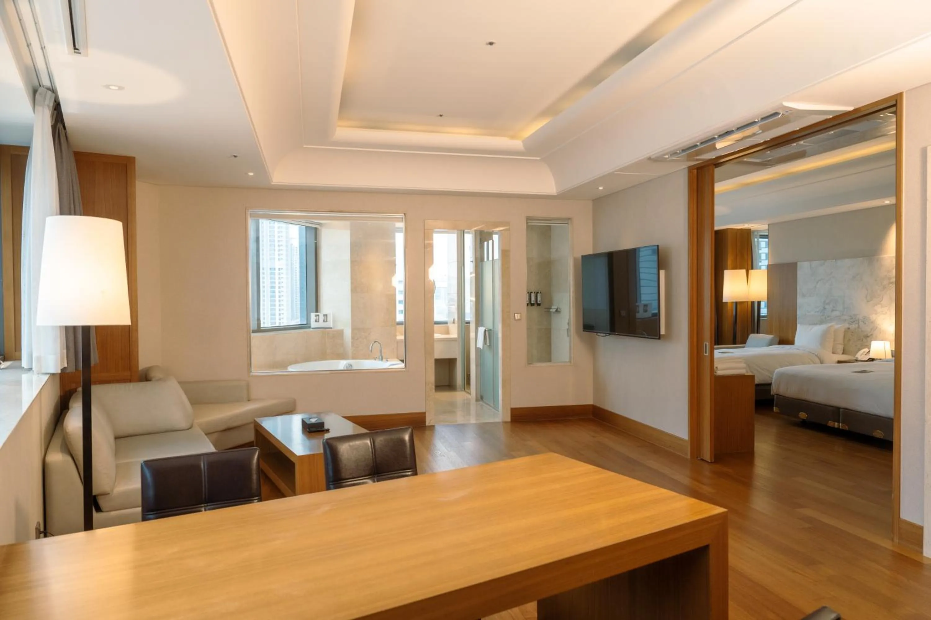 Living room, Bed in Arban Hotel