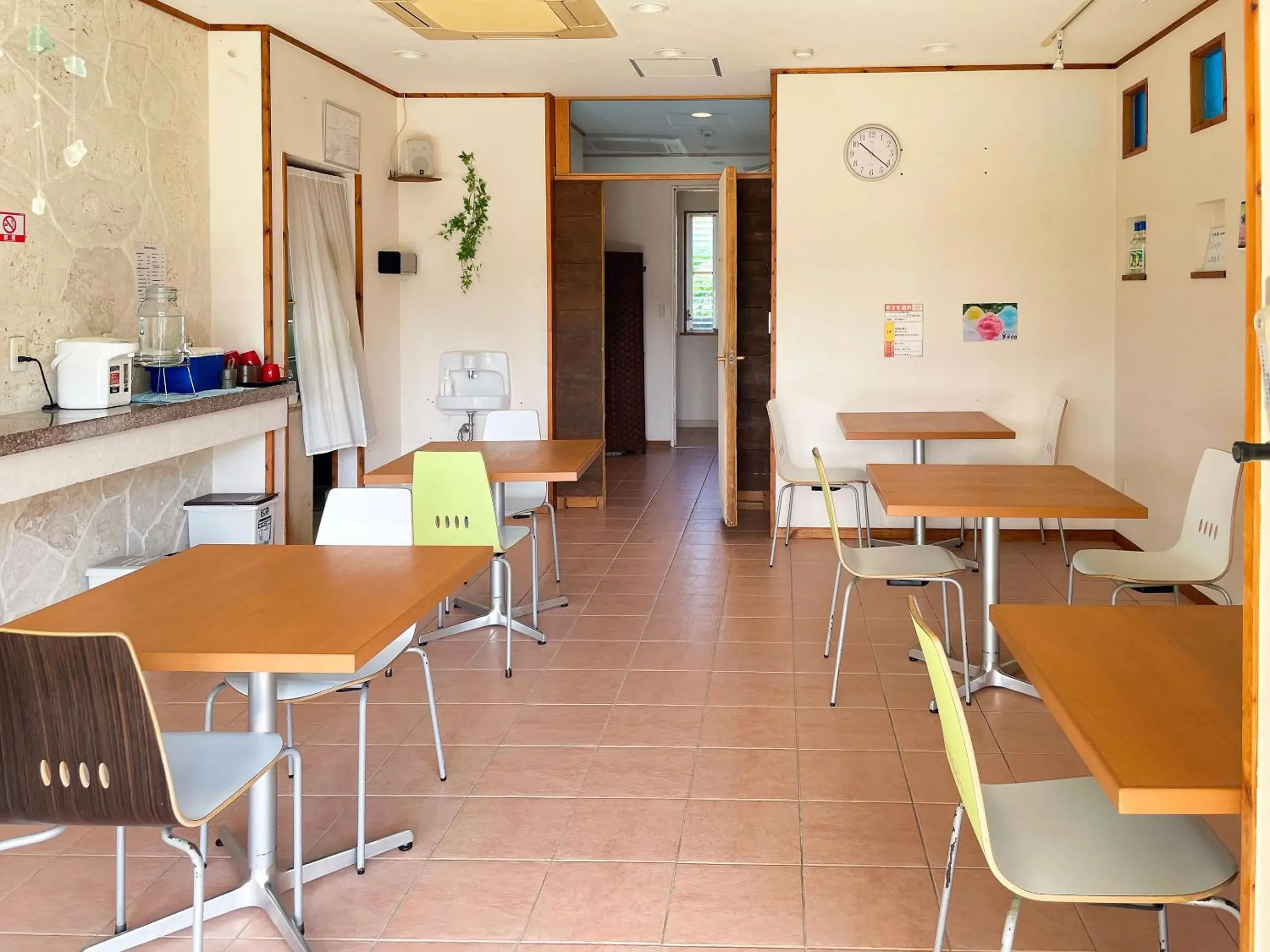 Restaurant/places to eat in Lulaliya Restaurant/places to eat in Lulaliya