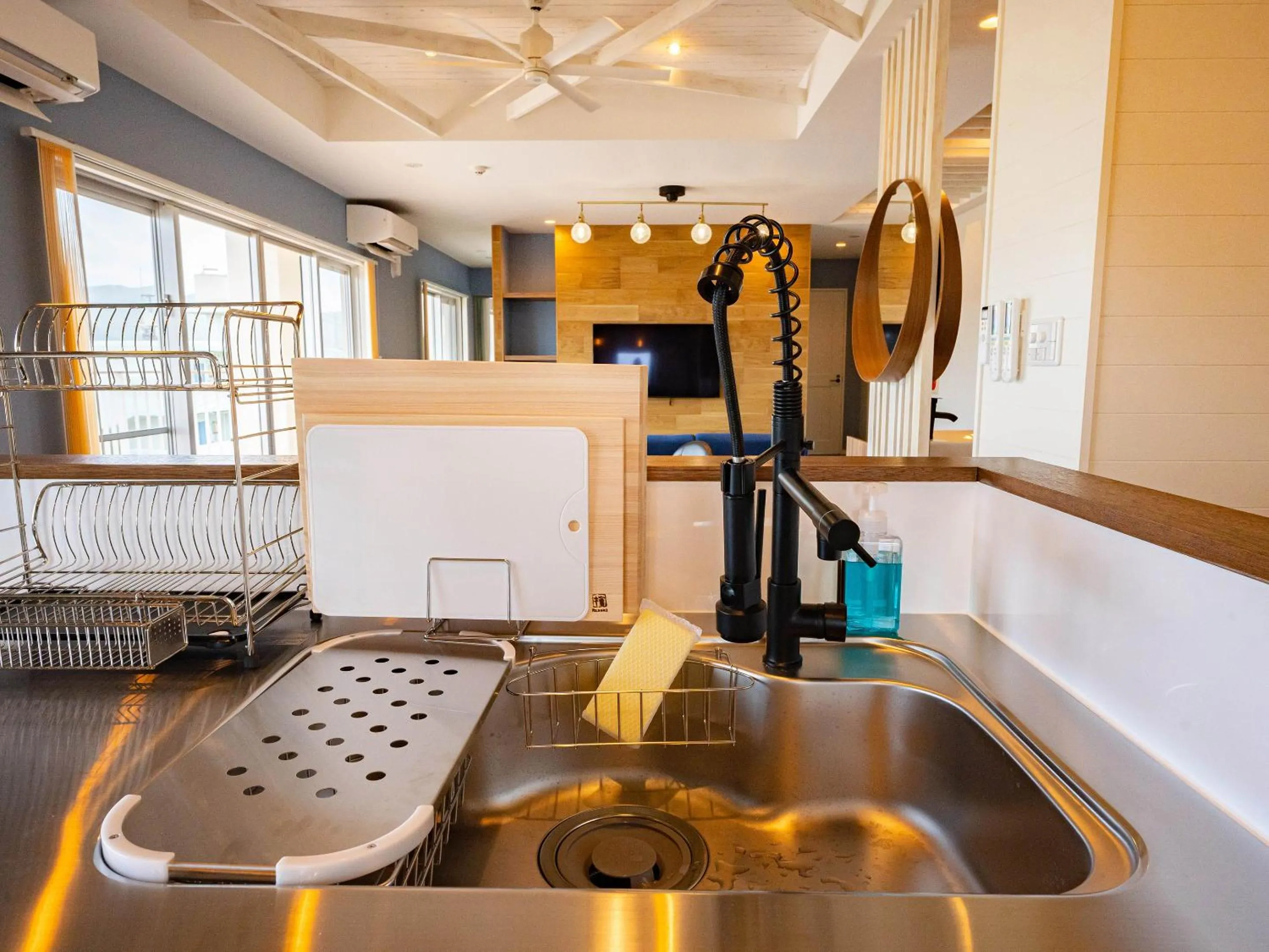 Kitchen or kitchenette in Lulaliya