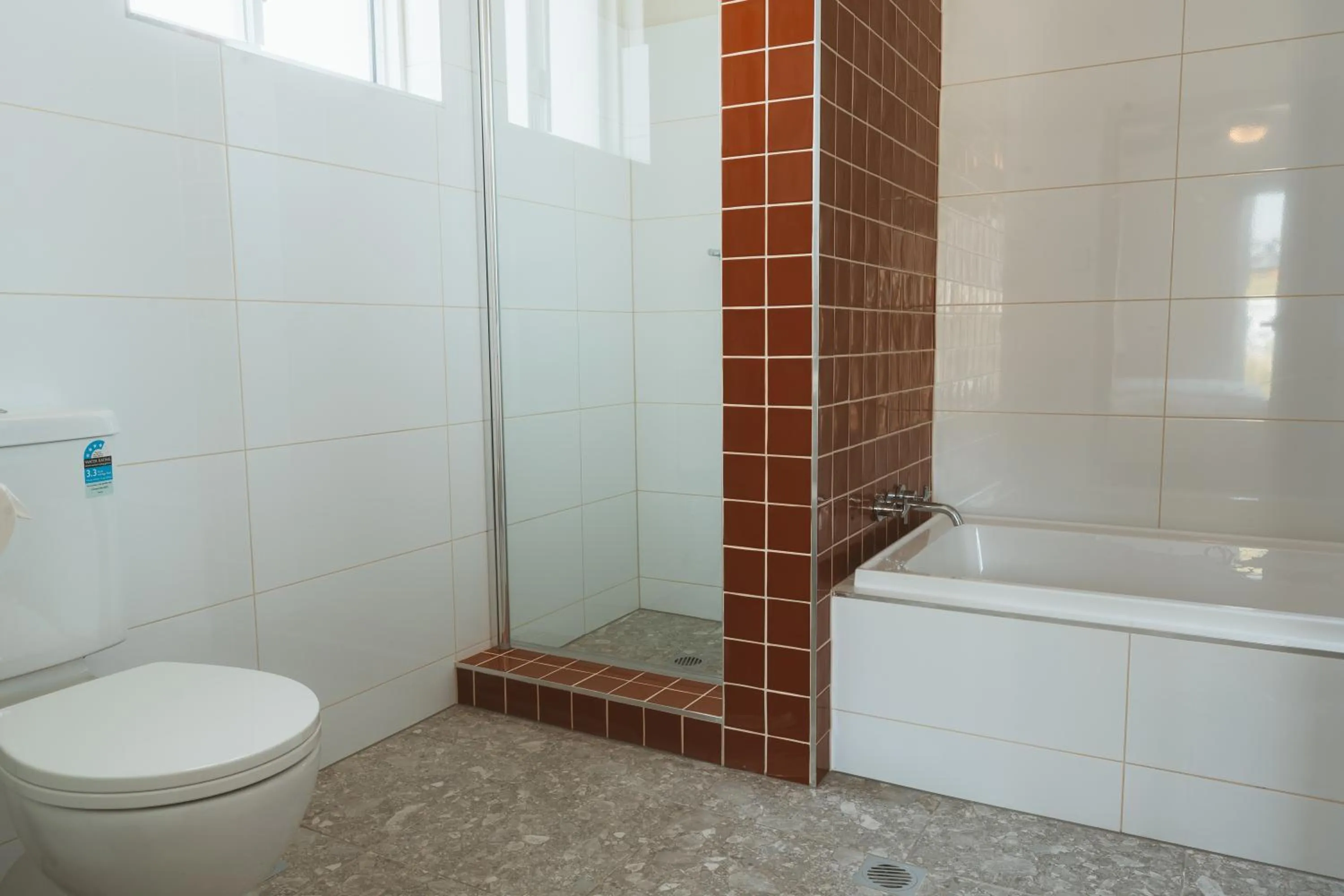 Shower in Hotel Allen