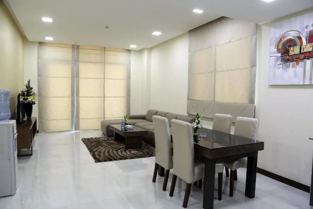 Belle Tower Apartments