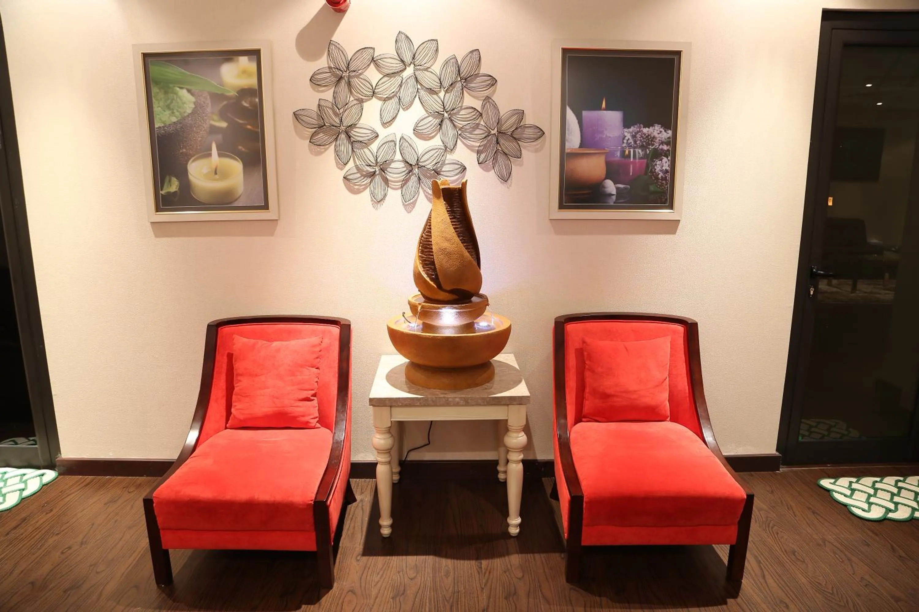 Lobby or reception in Belle Tower Apartments