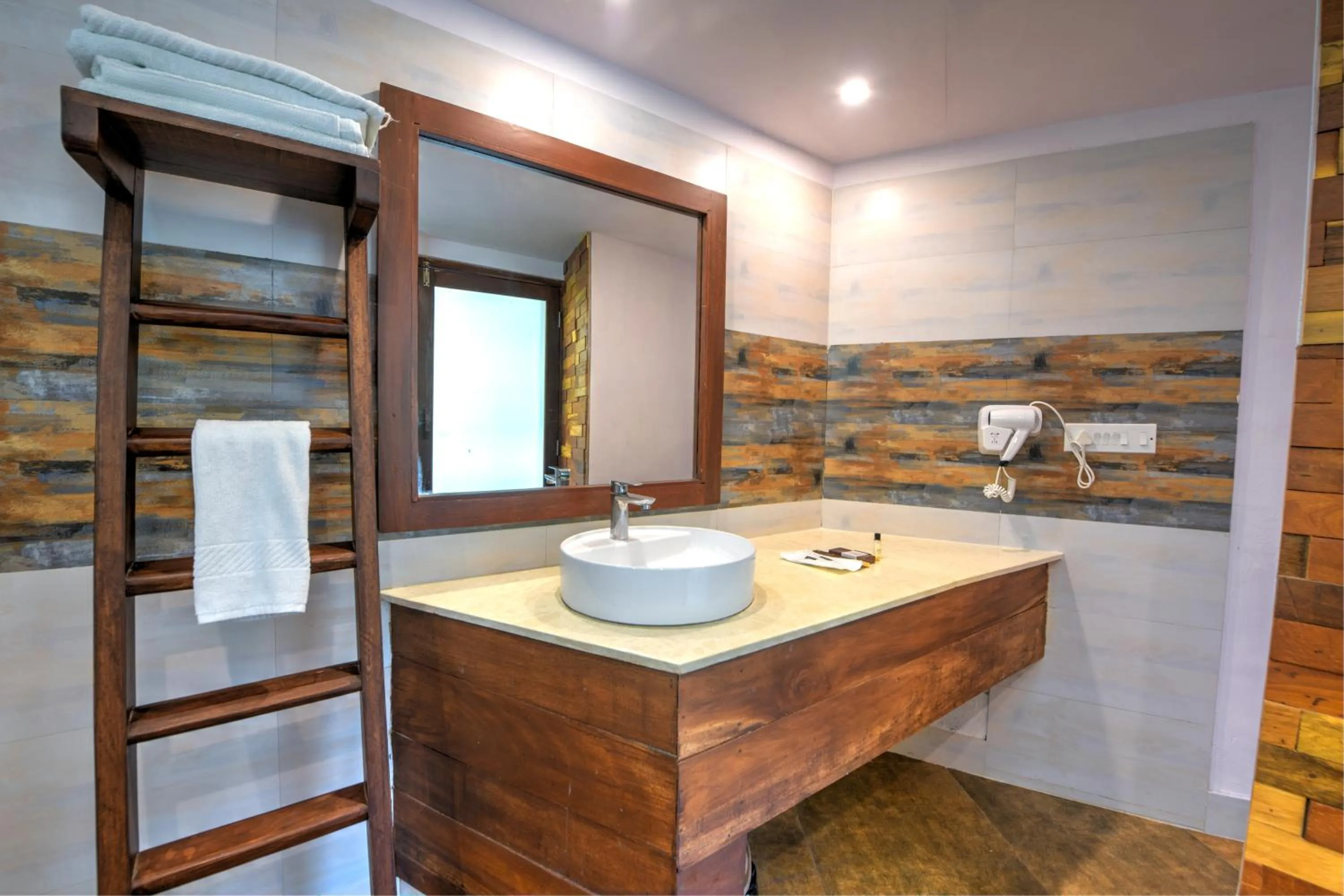 Silver Sand Beach Resort Neil