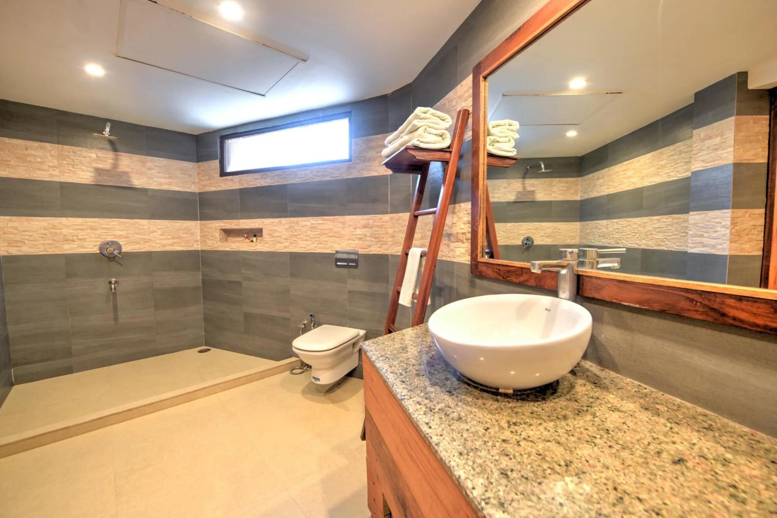 Silver Sand Beach Resort Neil