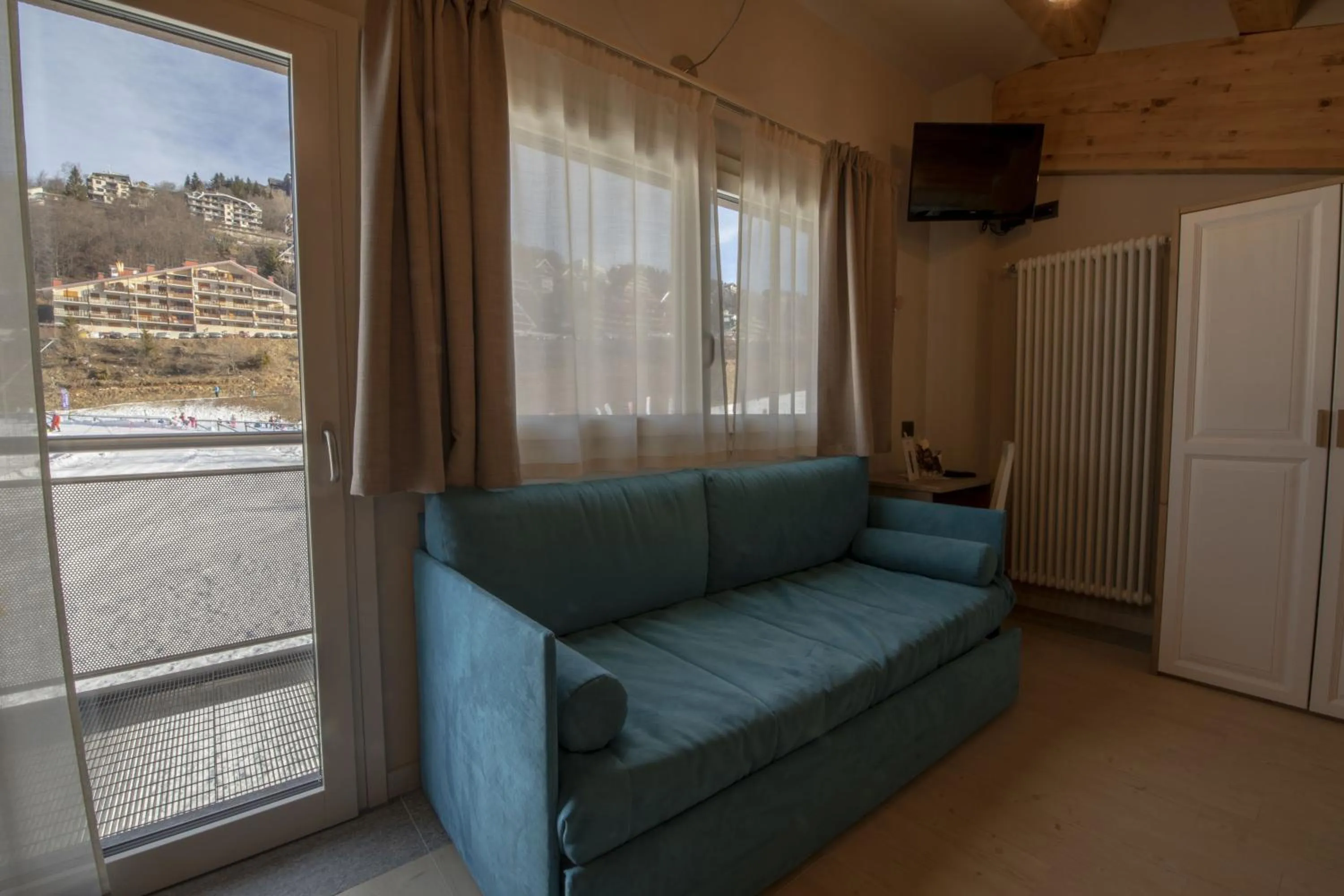 Seating area in Hotel Laghetto