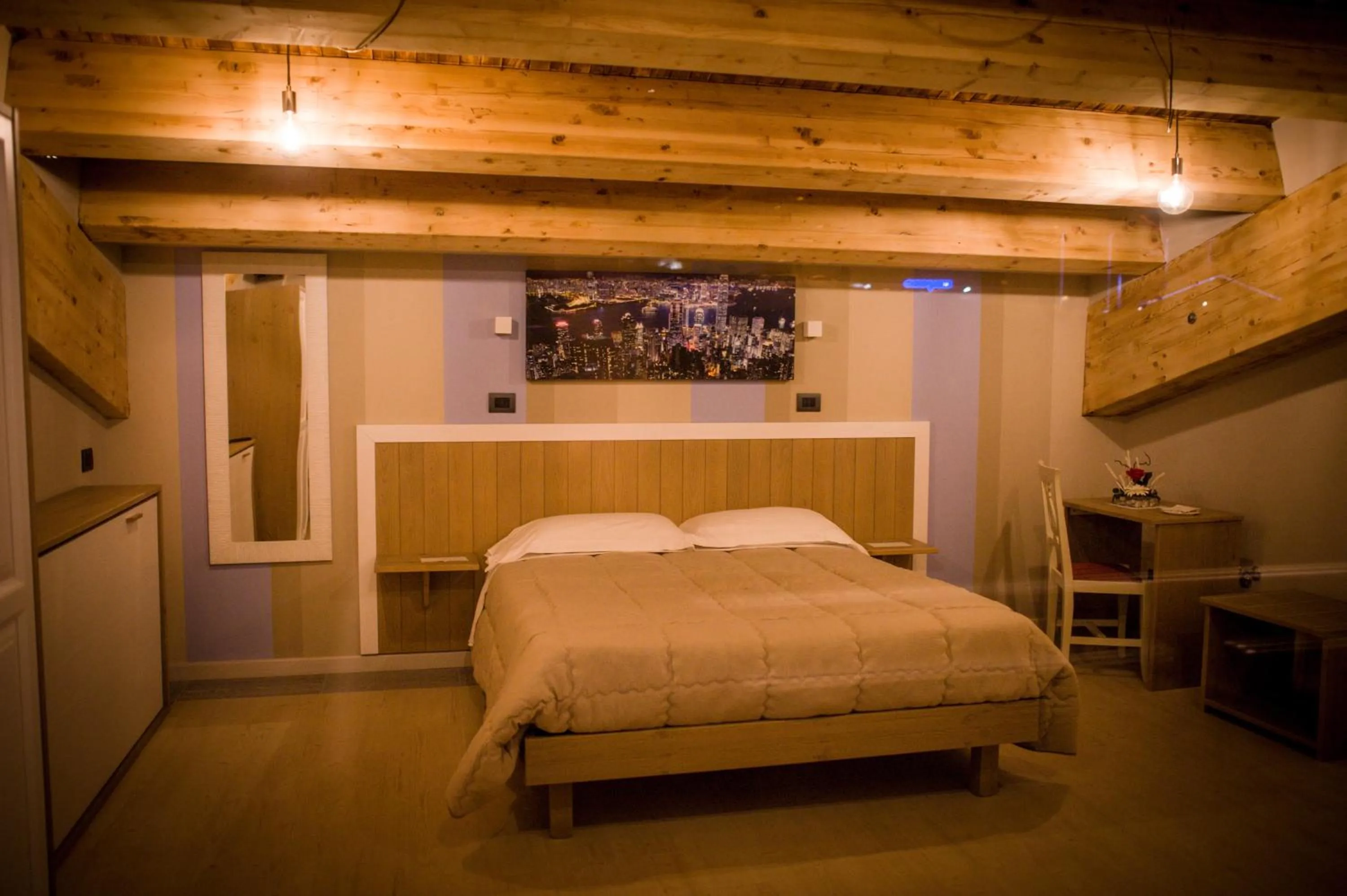 Shower, Bed in Hotel Laghetto